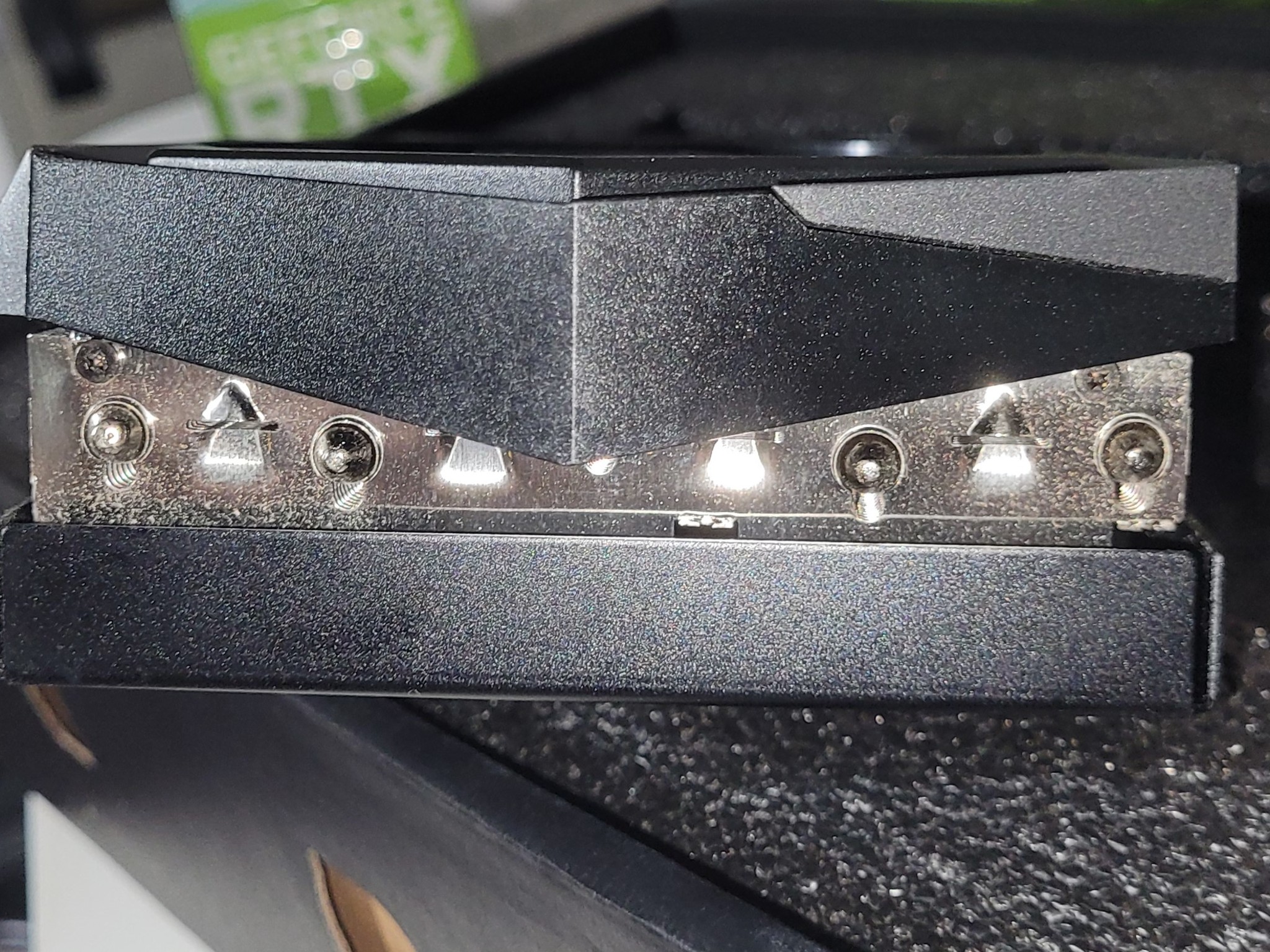 3060ti  ( NVIDIA MSI 3060 Ti Gaming X LHR Dual-Fan 8GB )