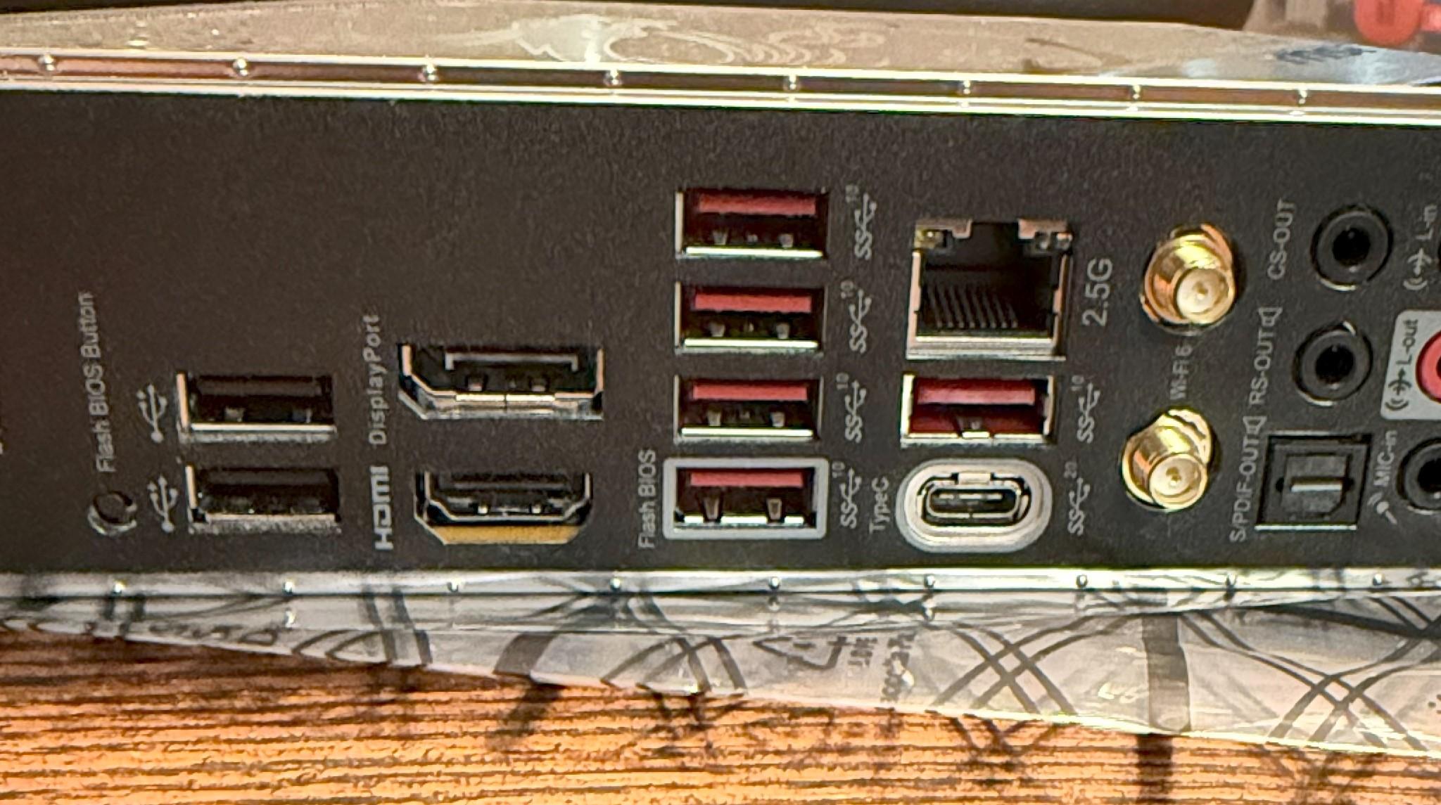 MSI Z690 Edge WiFi DDR4
