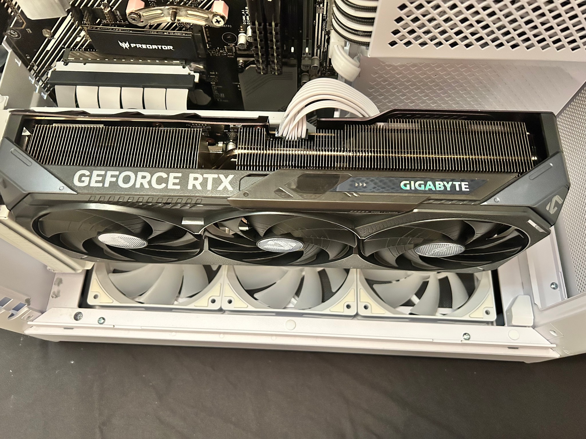 Gigabyte RTX 5070 Ti WindForce OC RGB Edition – 16GB GDDR7 – Excellent Condition