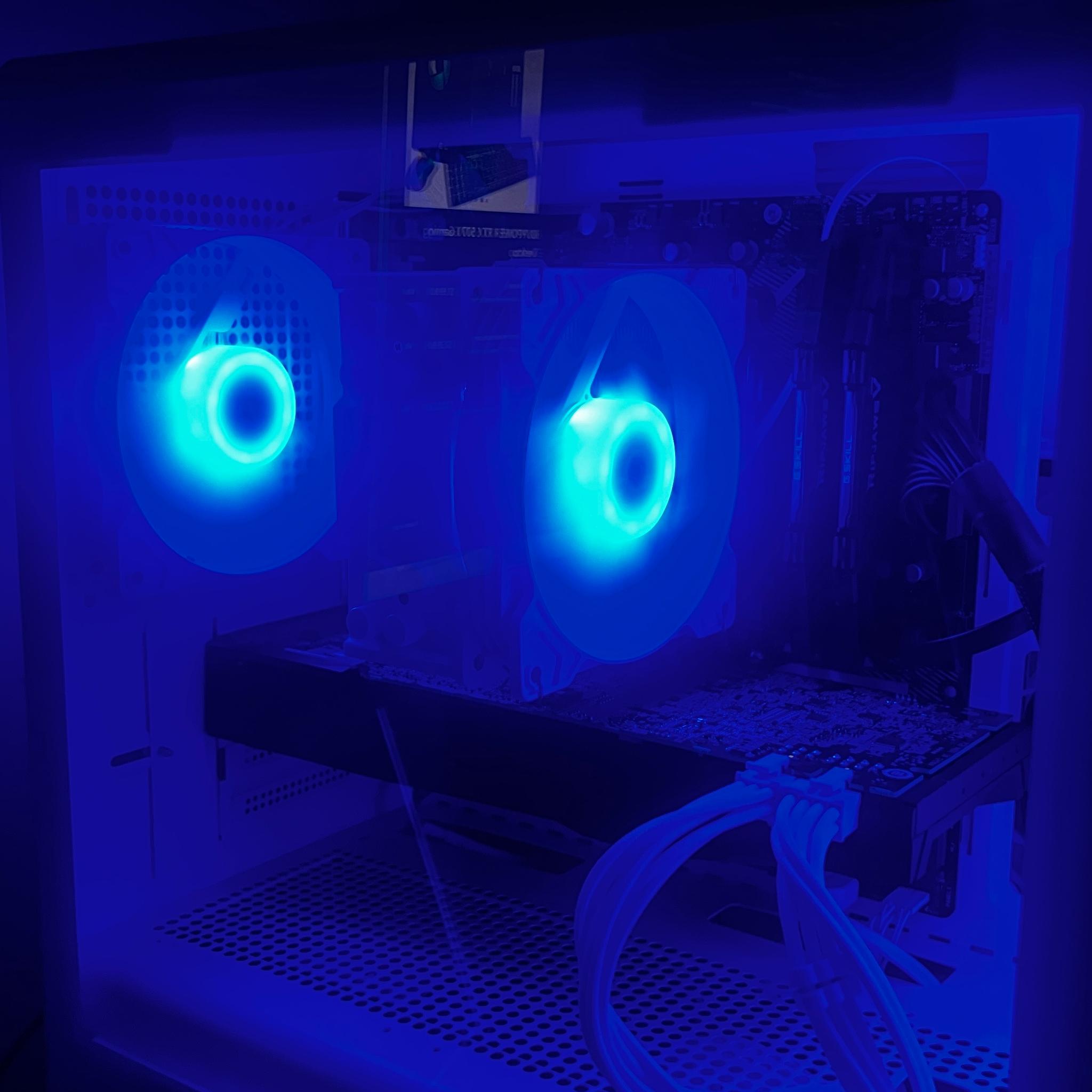 White Gaming PC Ryzen 7 5700X3D RTX 2080 32GB DDR4 1TB SSD RGB