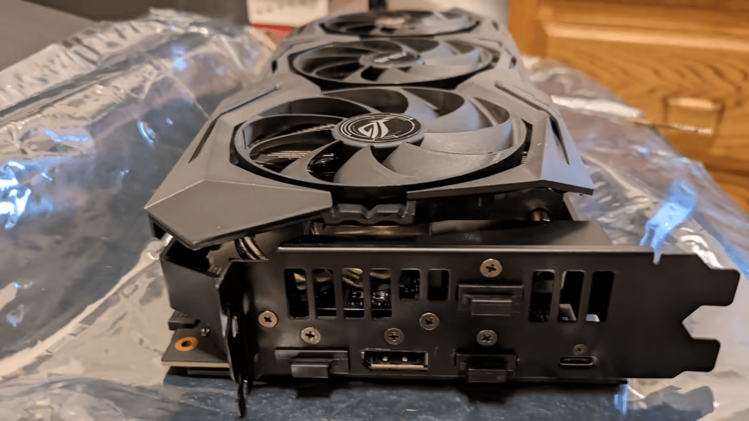 ASUS ROG STRIX GAMING OC 8GB - GEFORCE RTX 2080 8GB - Used, like-new condition, no crypto BS