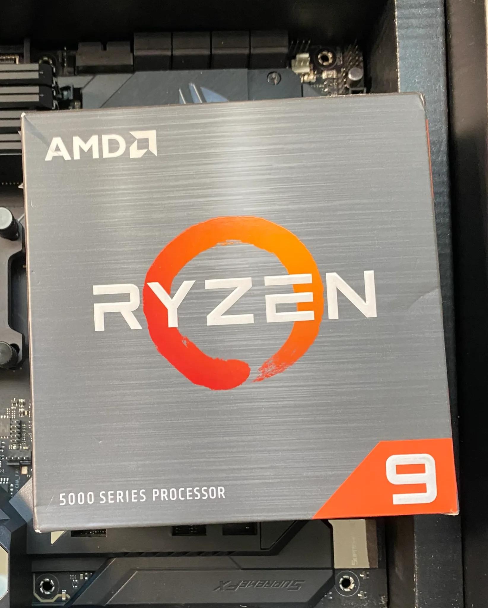Crosshair viii formula, Ryzen 9 5950x, Crucial ballistix max DDR4 and Optimus Cooling Cpu Block