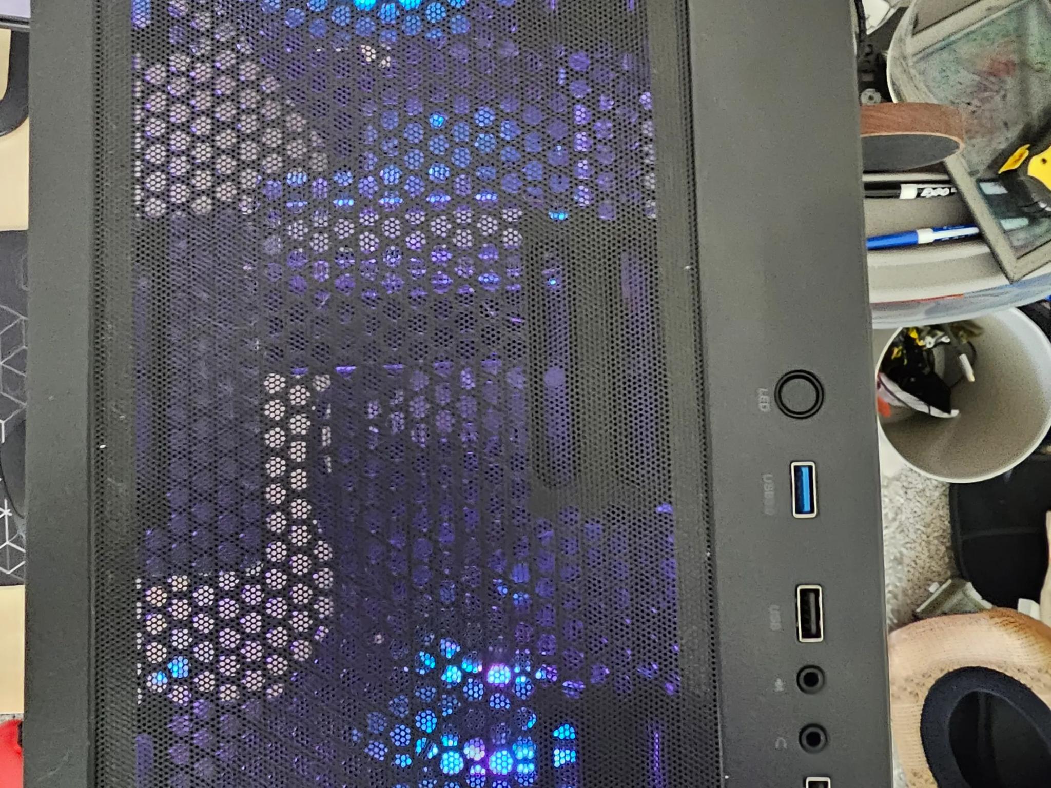 Gaming PC, Rtx 2060 super ,Ryzen 5 3600 , 32 GB of ram, and 1TB of storage