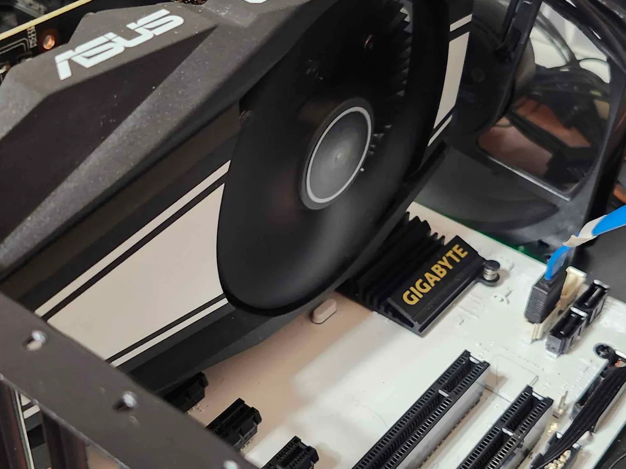 Asus Phoenix GTX 1660 SUPER