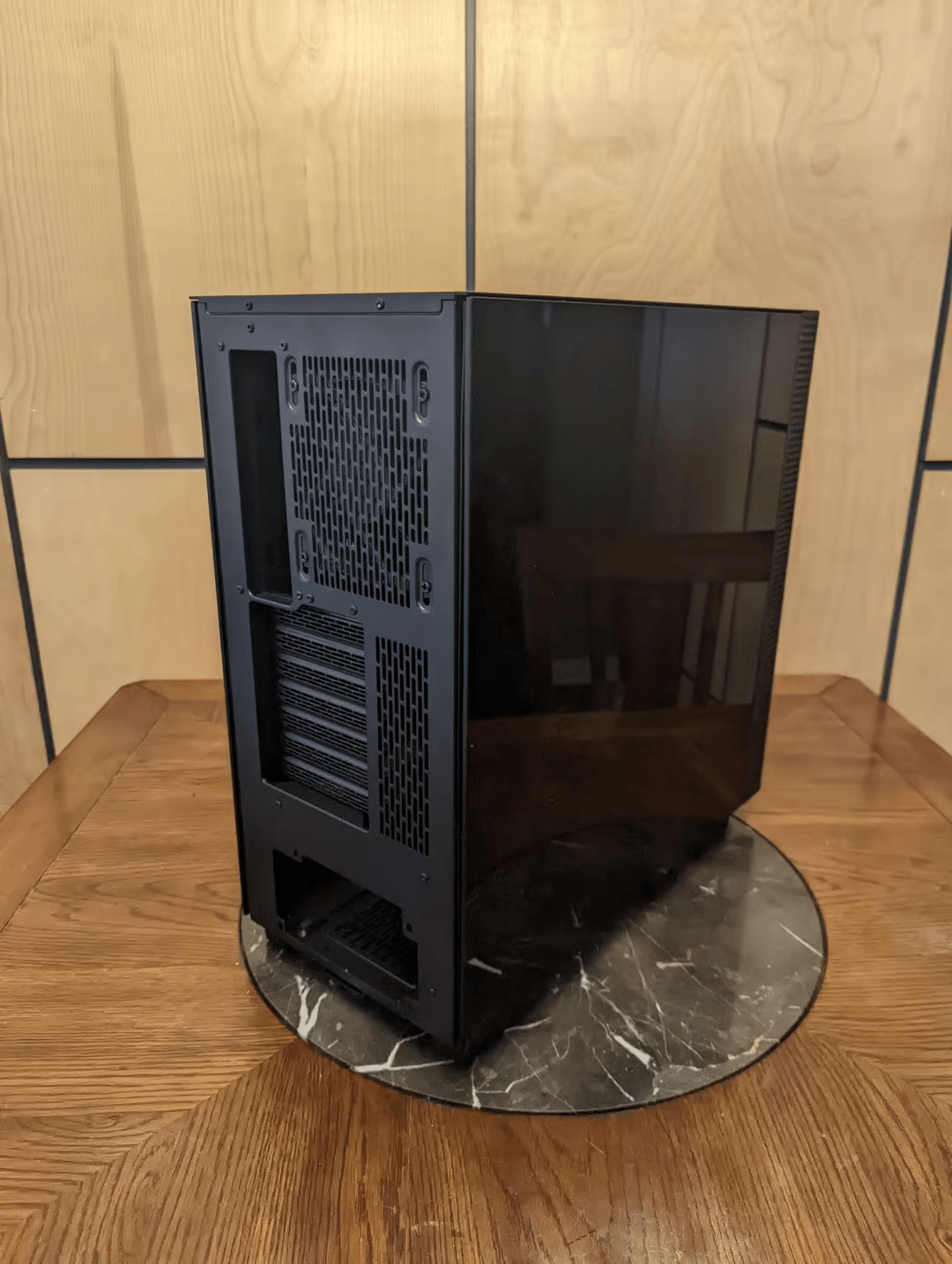 Open Box Like New Razer Tomahawk ATX Mid Tower