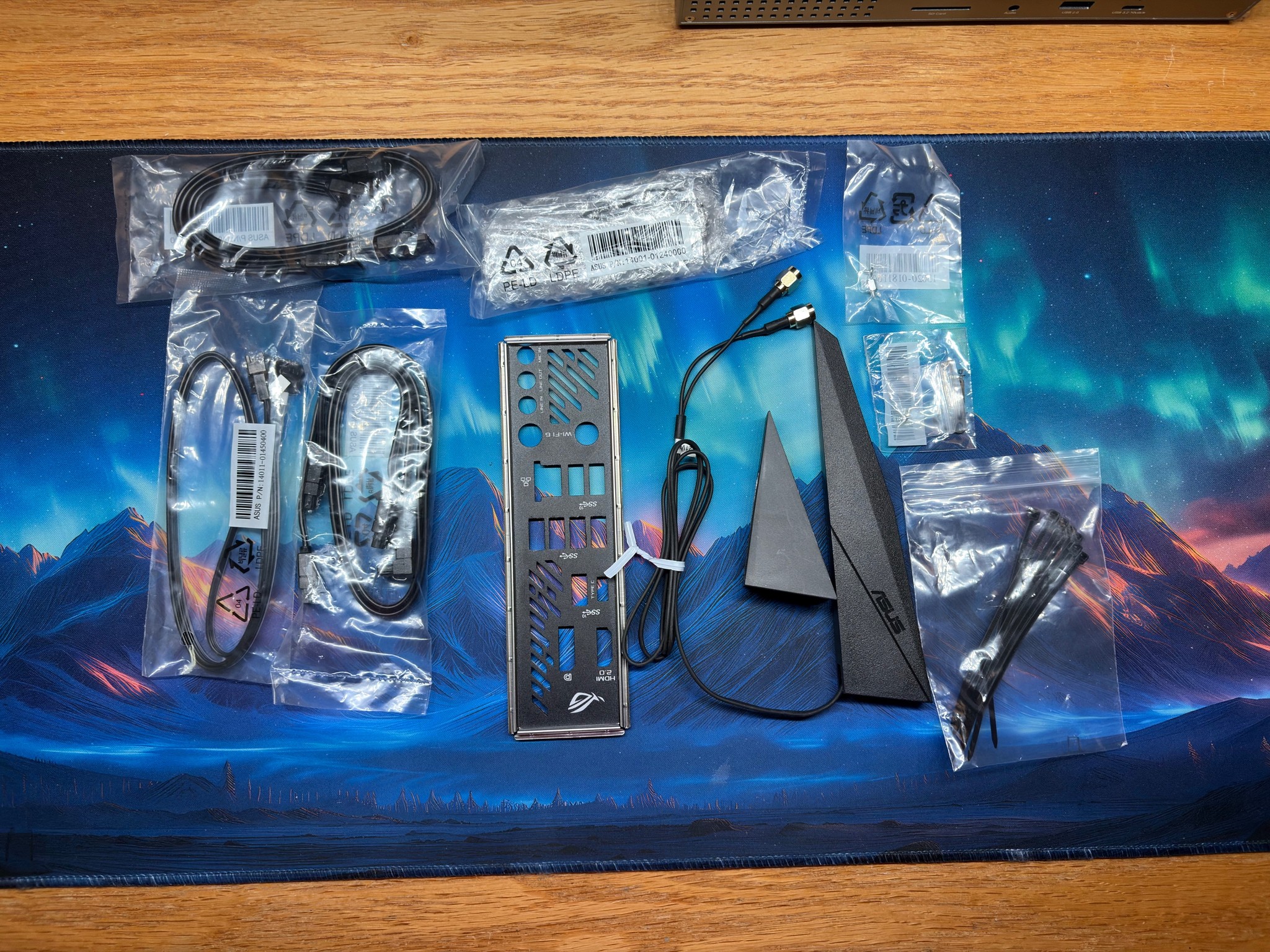 ASUS ROG Strix X570-I Gaming, X570 Mini-ITX Gaming Motherboard
