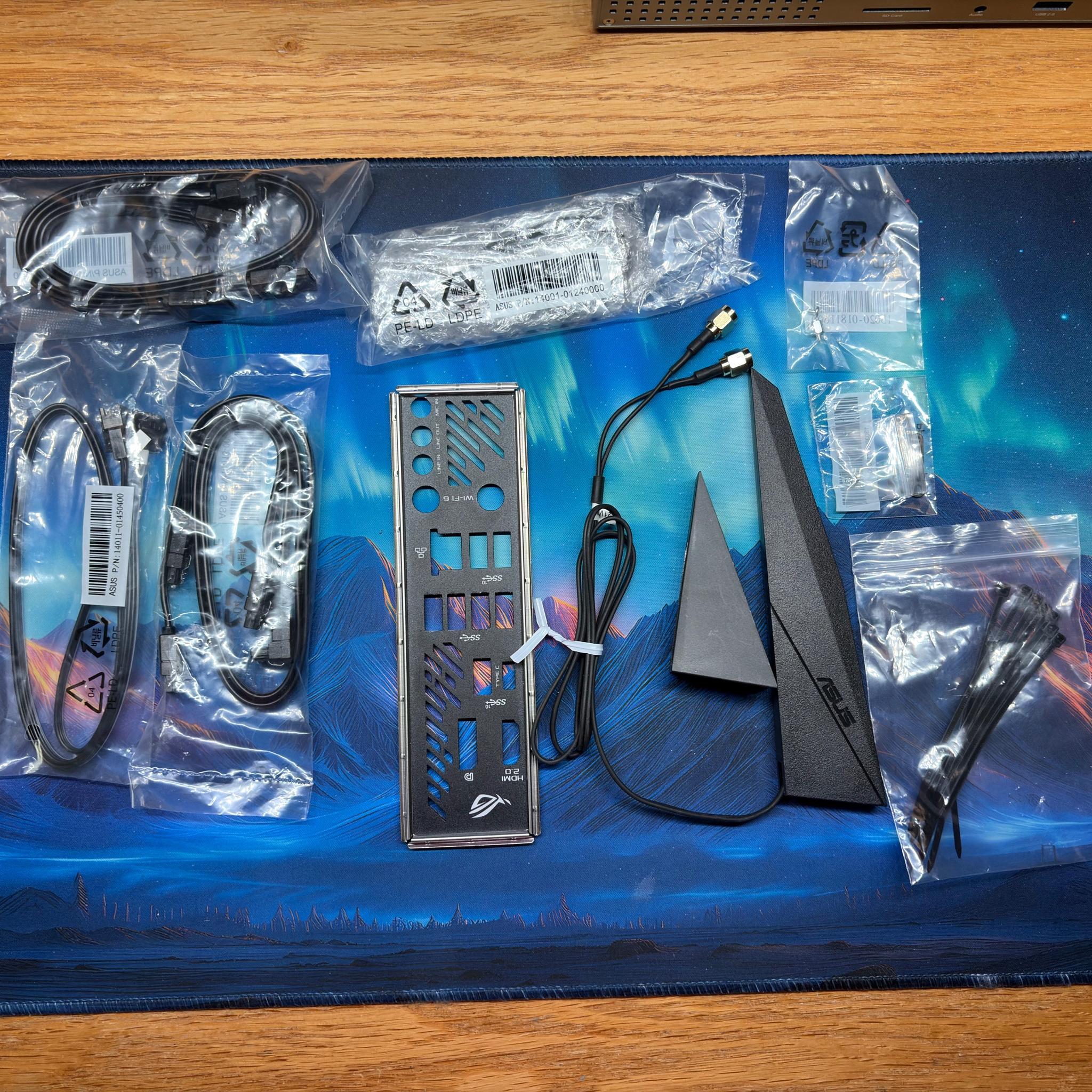 ASUS ROG Strix X570-I Gaming, X570 Mini-ITX Gaming Motherboard