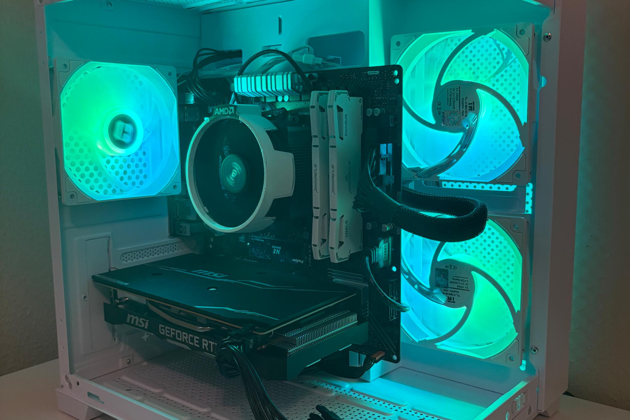 penguin PC builders