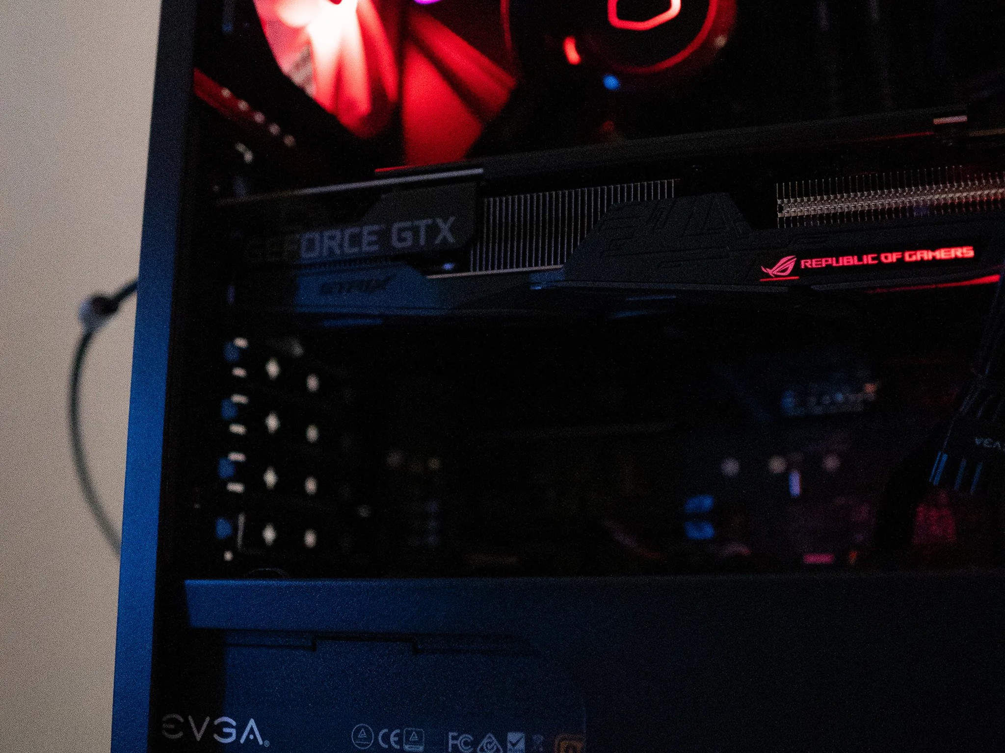 🩸⚫ | GTX 1660 Ti | RYZEN 7 2700X | 16GB DDR4 RAM | 256GB NVME SSD + 1TB HDD | Ruby Rocket 4.0