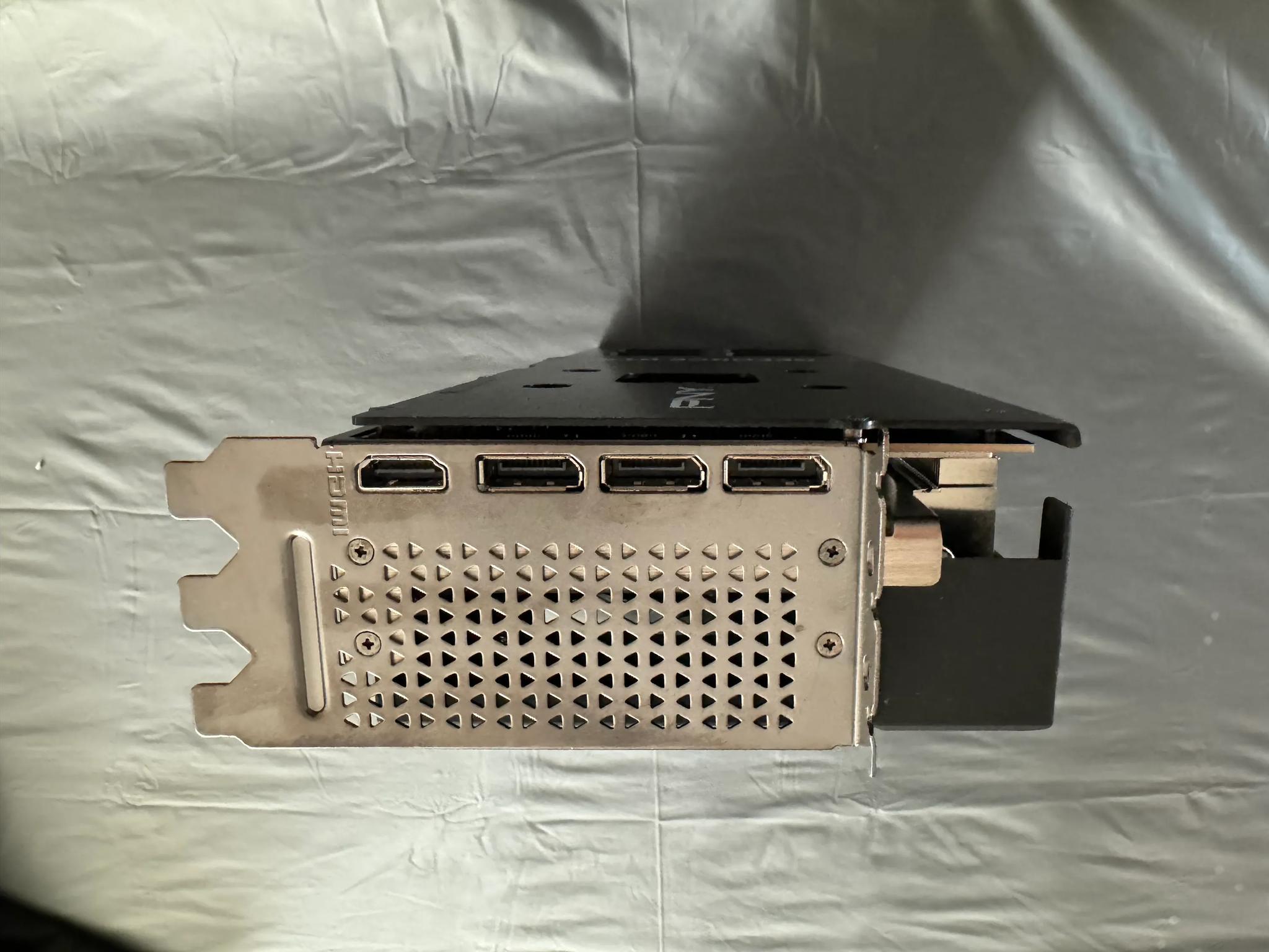 PNY GeForce RTX 4080 VERTO 3-Fan 16 GB GDDR6X PCIe 4.0 x16 Graphics card