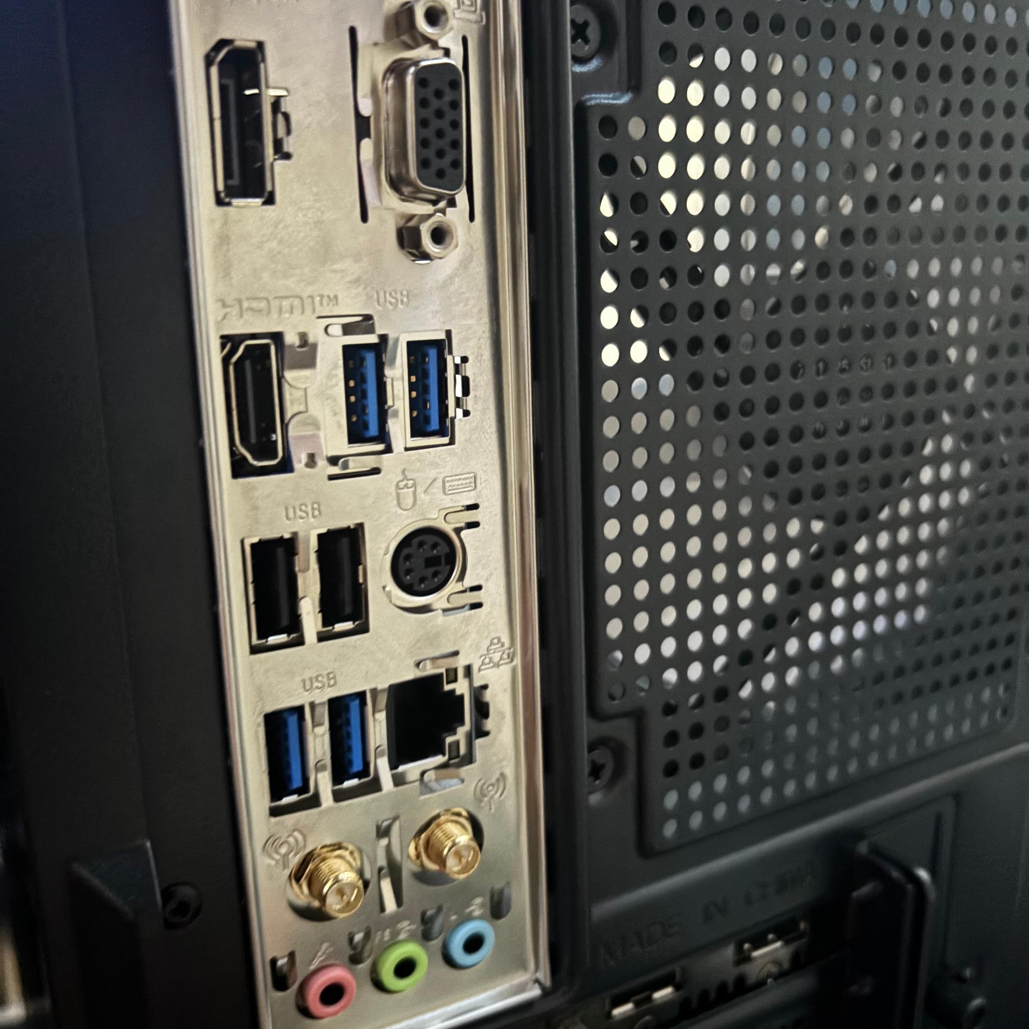 Ryzen 5 5500 | 1650 Super | 16GB RAM | 512GB SSD M.2 NVMe | Built in Wifi/BT Gaming PC