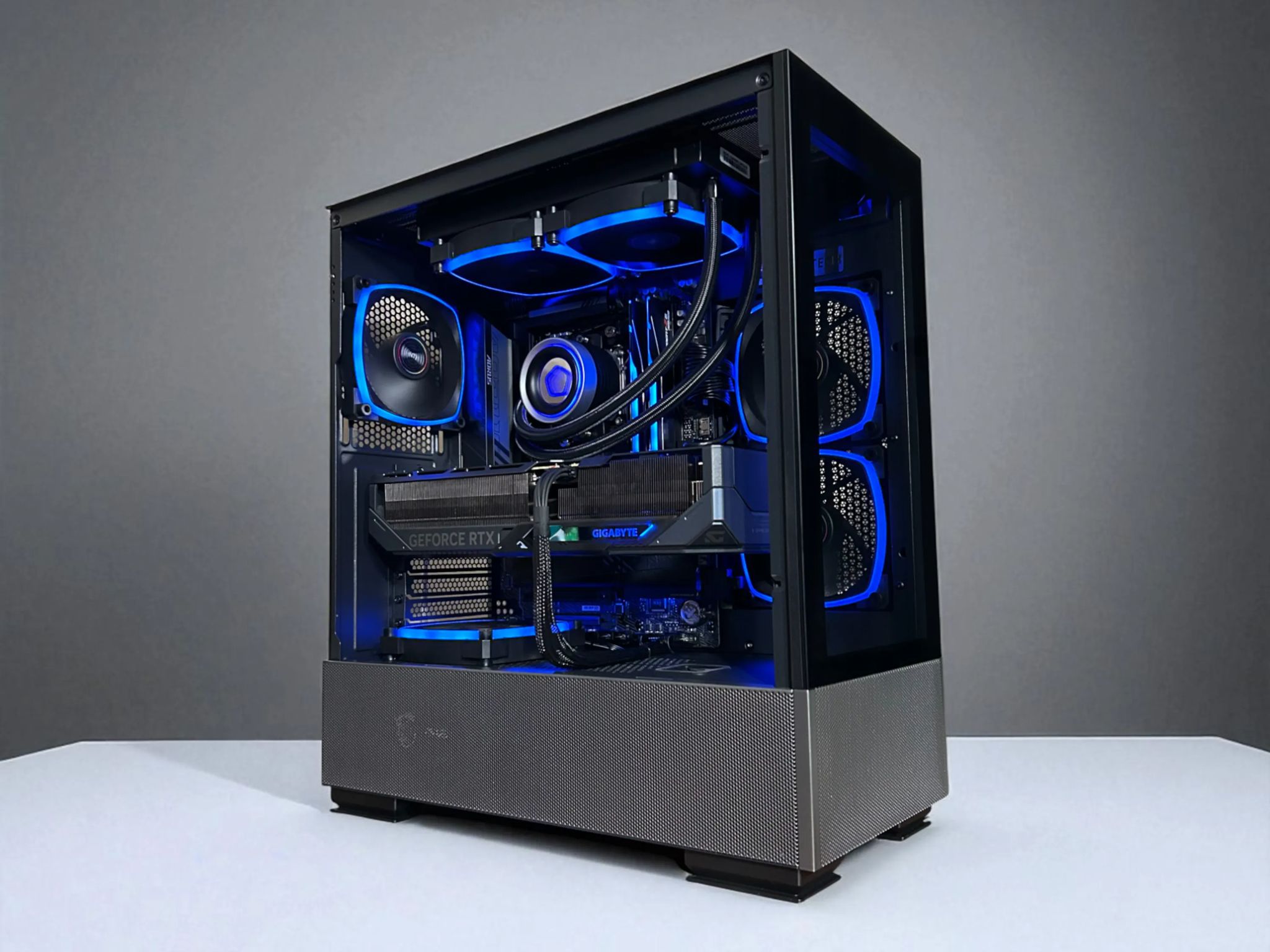 RTX 5090 | Ryzen 7 9800X3D | 64GB DDR5 6200MT/s | 4TB NVMe | The Crusader Elite