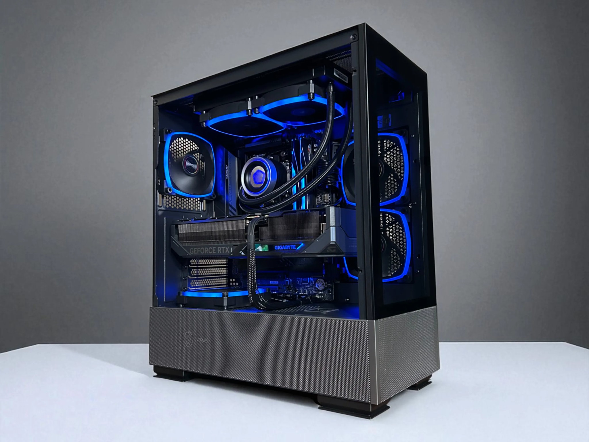 RTX 5090 | Ryzen 7 9800X3D | 64GB DDR5 6200MT/s | 4TB NVMe | The Crusader Elite