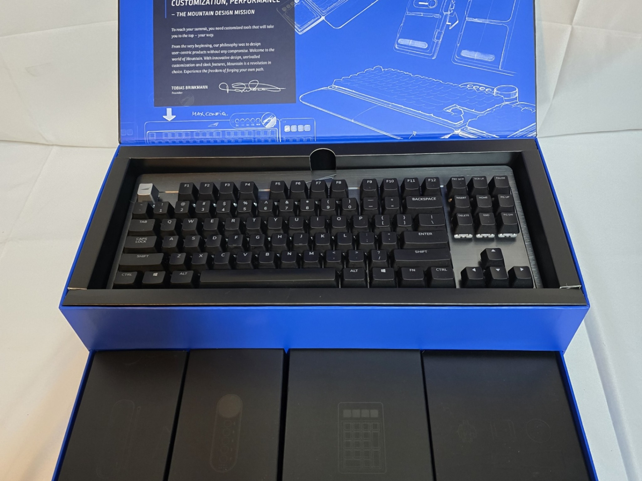 Everest Max Complete In-Box