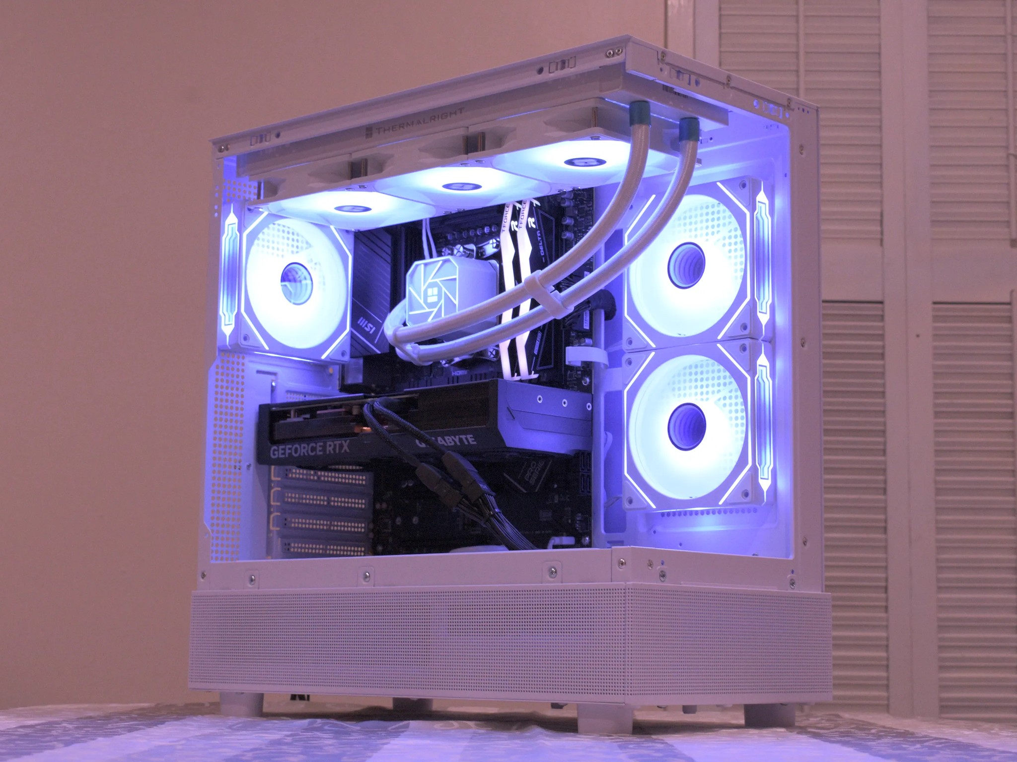 Gaming PC | Ryzen 7 7700X | RTX 4070ti 12GB | 32GB Ram DDR5 | 1TB nVME SSD | 1440p White Gaming PC