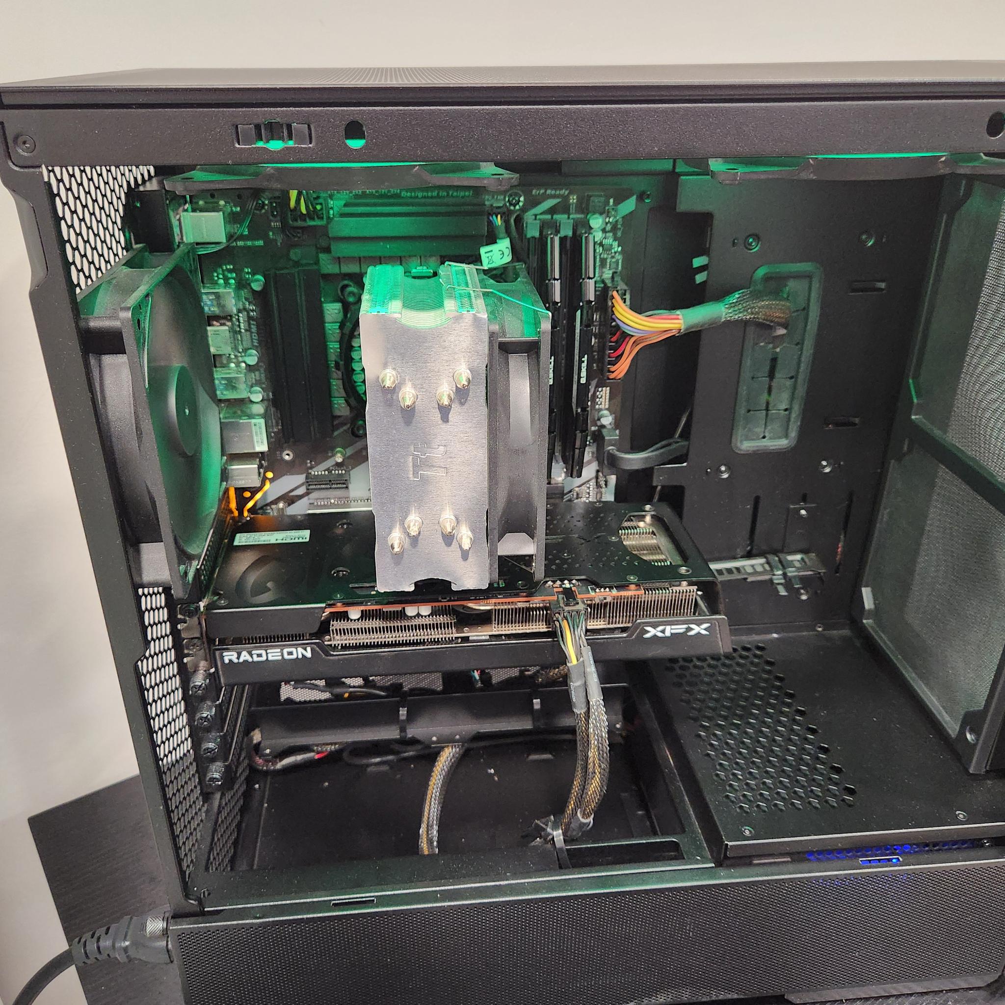 ENTER THE MATRIX....High end Gaming/streaming pc!