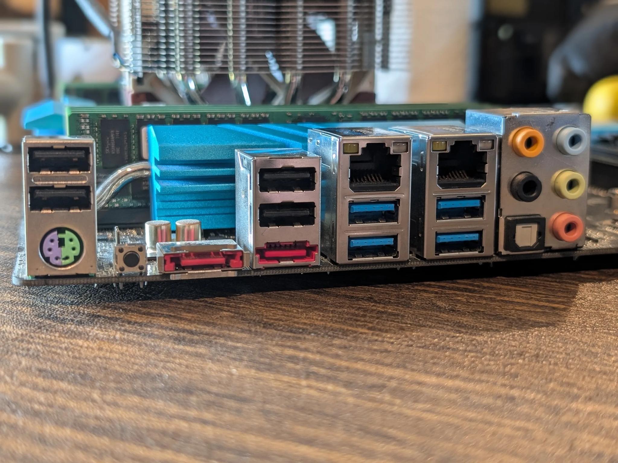 COMBO: Asrock X99 Extreme11 Motherboard/Intel Xeon Processor E5-2699A v4 CPU/256gb DDR4-2400 ECC Reg