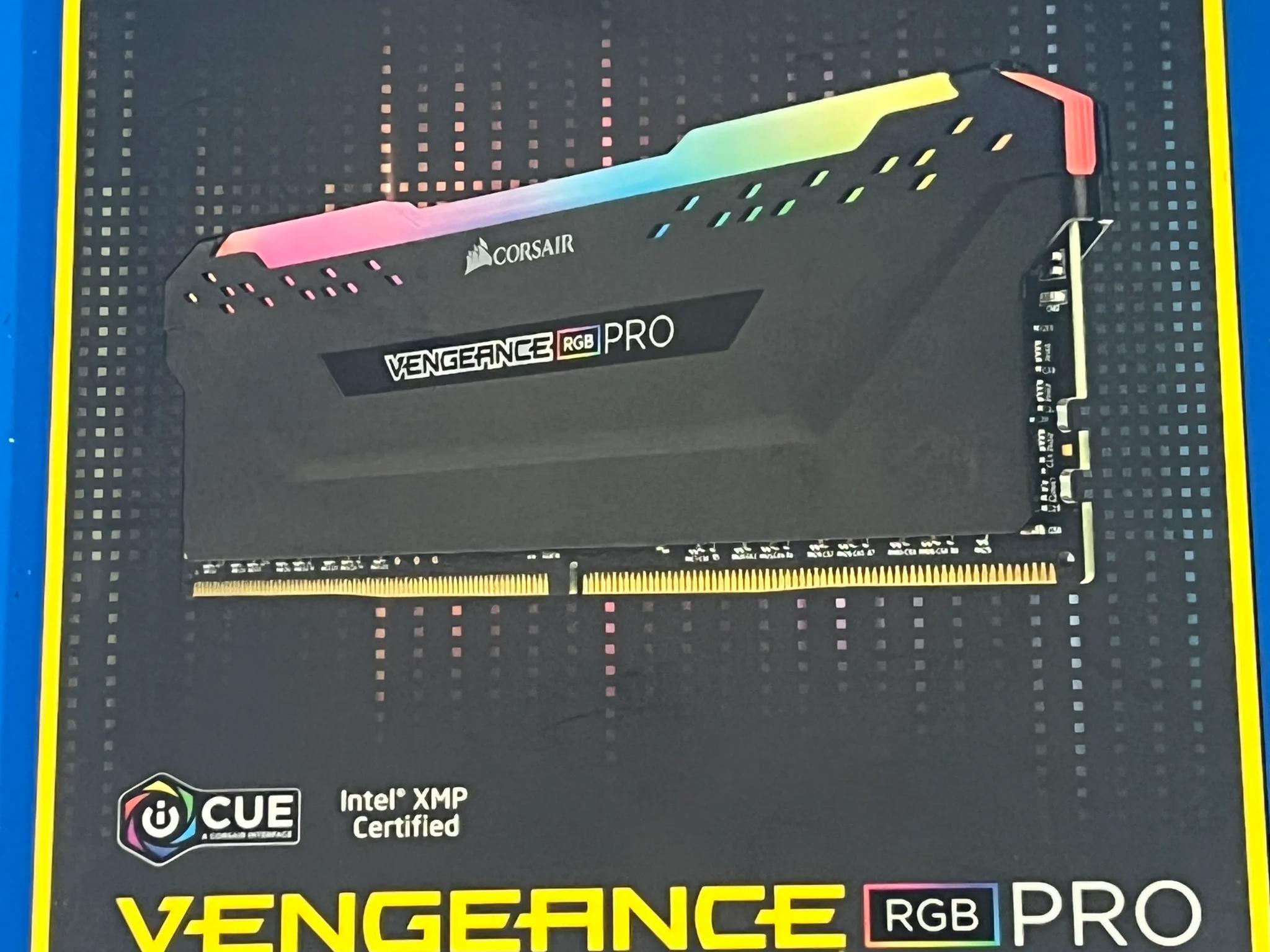 CORSAIR VENGEANCE® RGB PRO 32GB (2 x 16GB) DDR4 DRAM 3200MHz C16 Memory Kit -Black