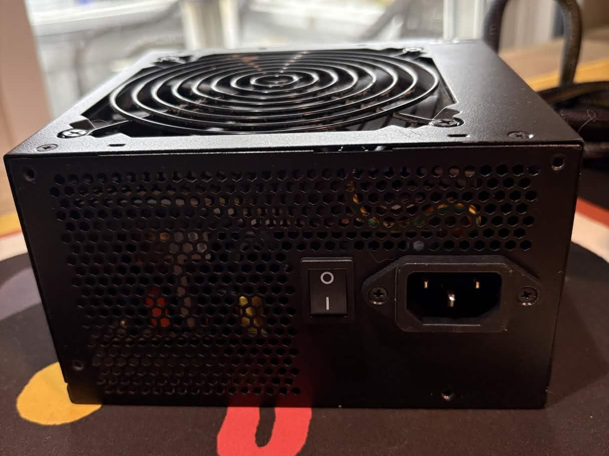 Thermaltake Smart 700W