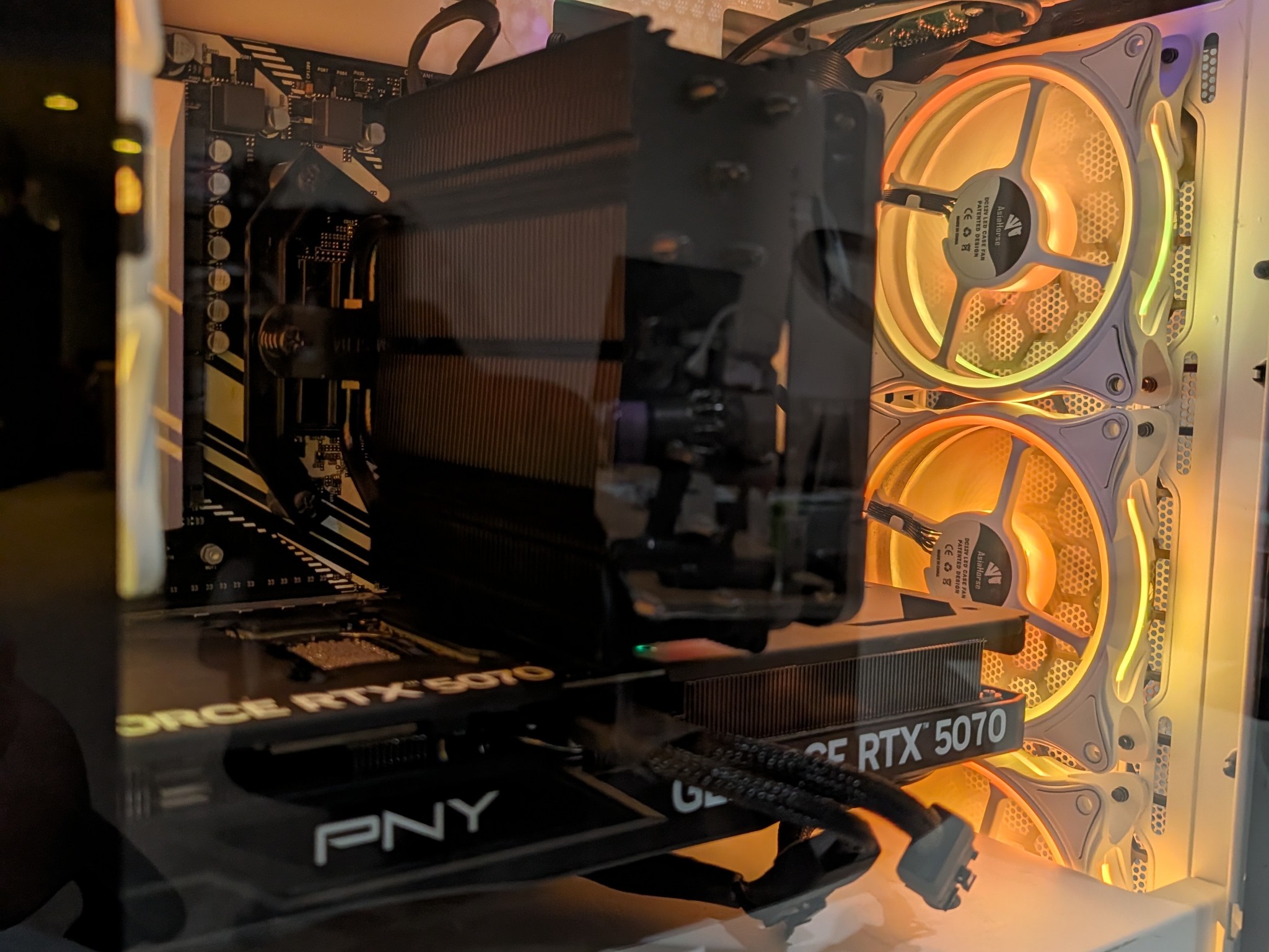 Gaming PC | Ryzen 7 5800X | RTX 5070 | 32GB RAM | 1TB SSD | Wi-Fi | Windows