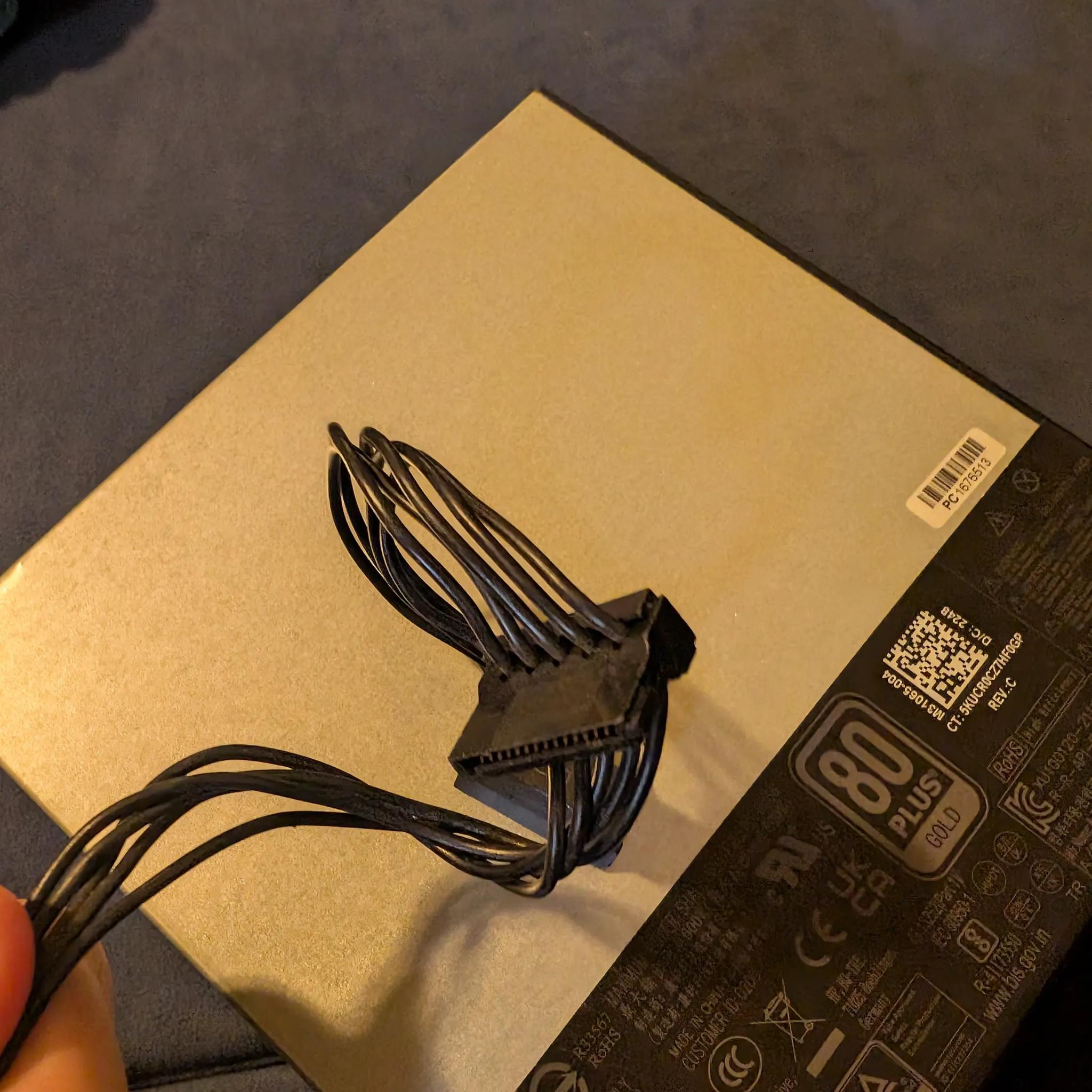 80+ GOLD OMEN by HP 40L Cooler Master PS-4601-1  ATX Power Supply 600W