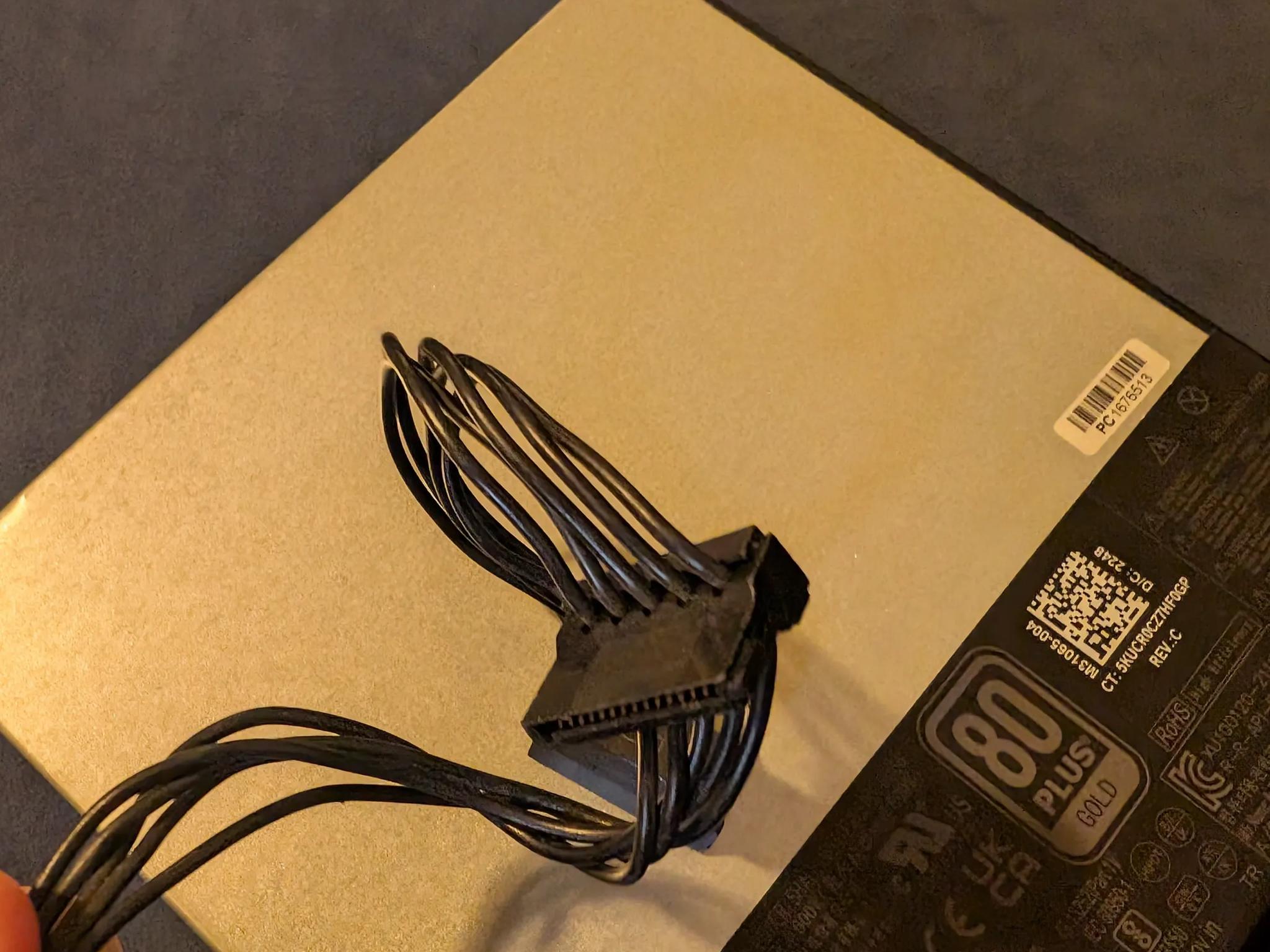 80+ GOLD OMEN by HP 40L Cooler Master PS-4601-1  ATX Power Supply 600W