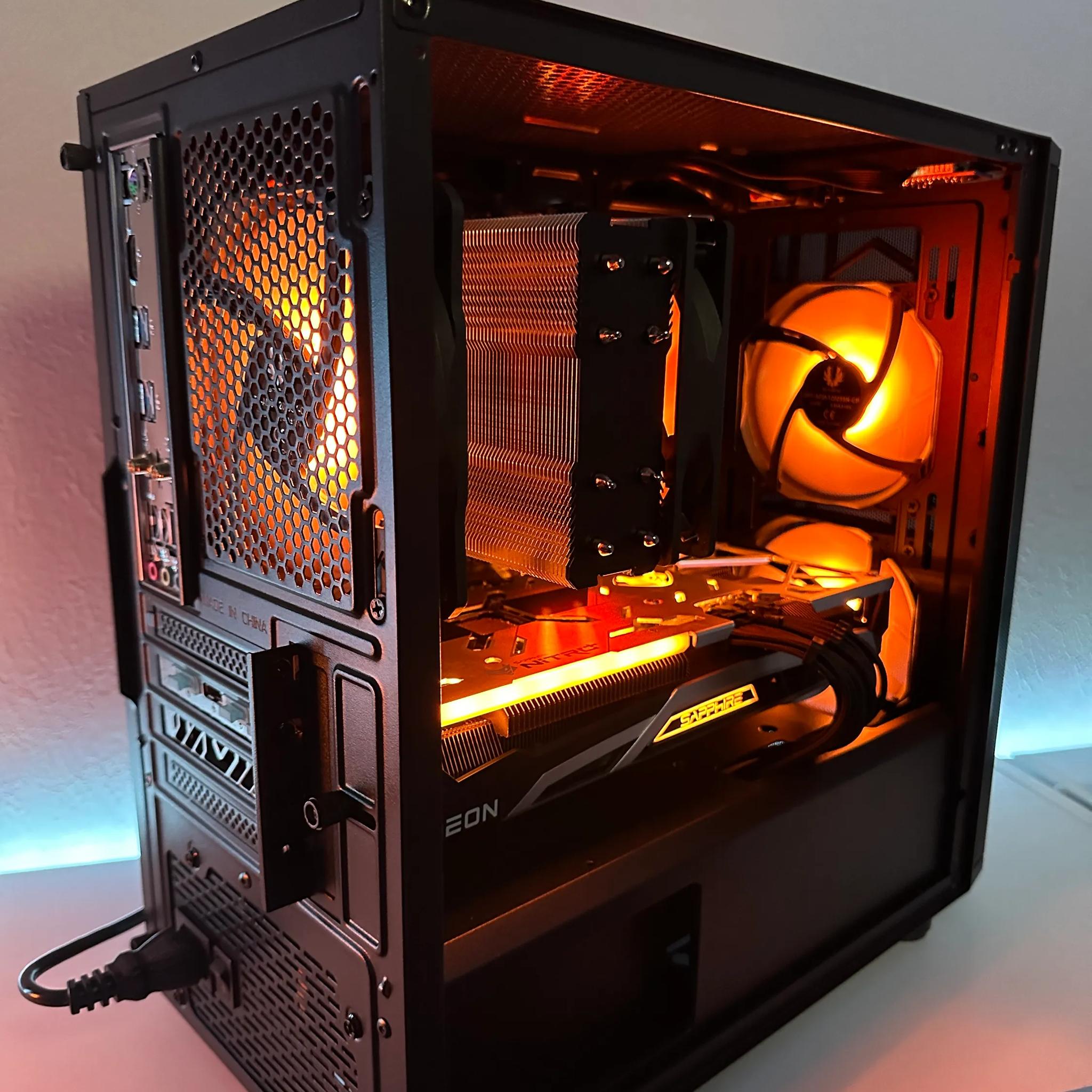 RX 6700XT / Ryzen 5600x Custom Gaming PC