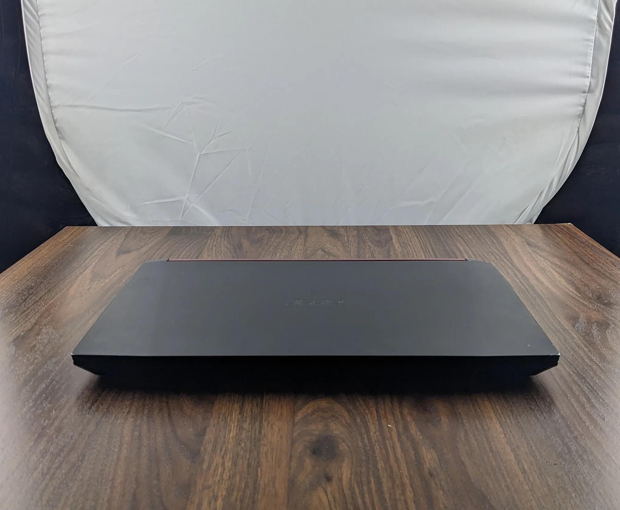 Acer Nitro 5 Refurbished, GTX 1050m, i5-8300H, 12GB DDR4, 256NVMe, 1TB HDD