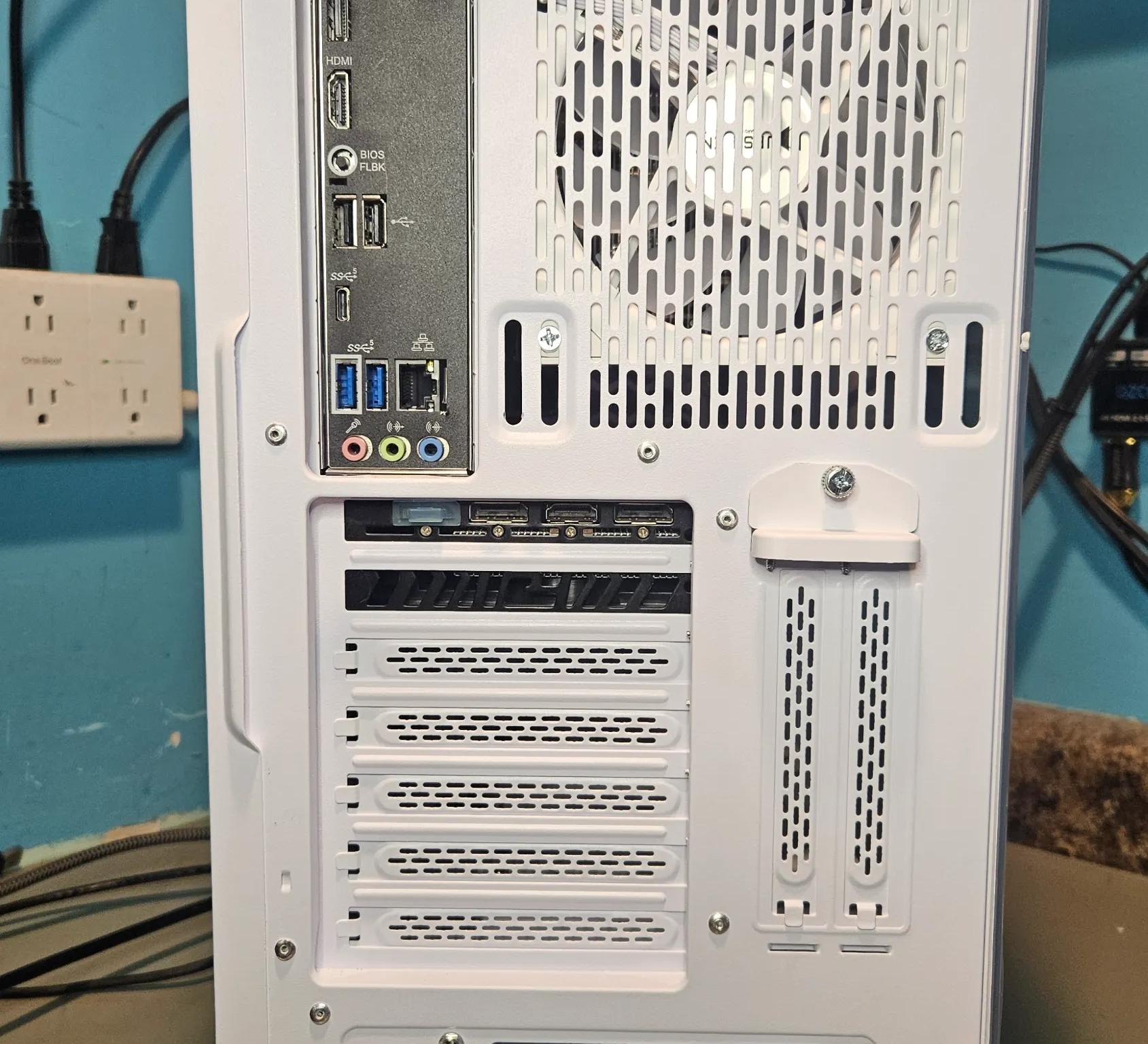 Fresh build Zalman i4 TG with Ryzen 5 8500G/RX 6600XT/32gigs ram/1Tb NVME