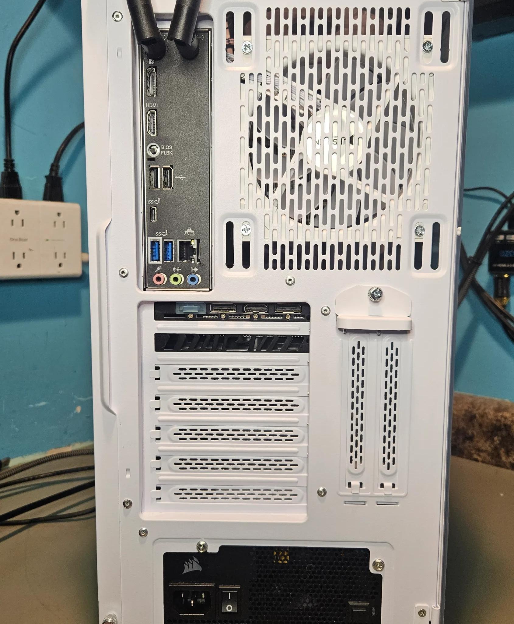Fresh build Zalman i4 TG with Ryzen 5 8500G/RX 6600XT/32gigs ram/1Tb NVME