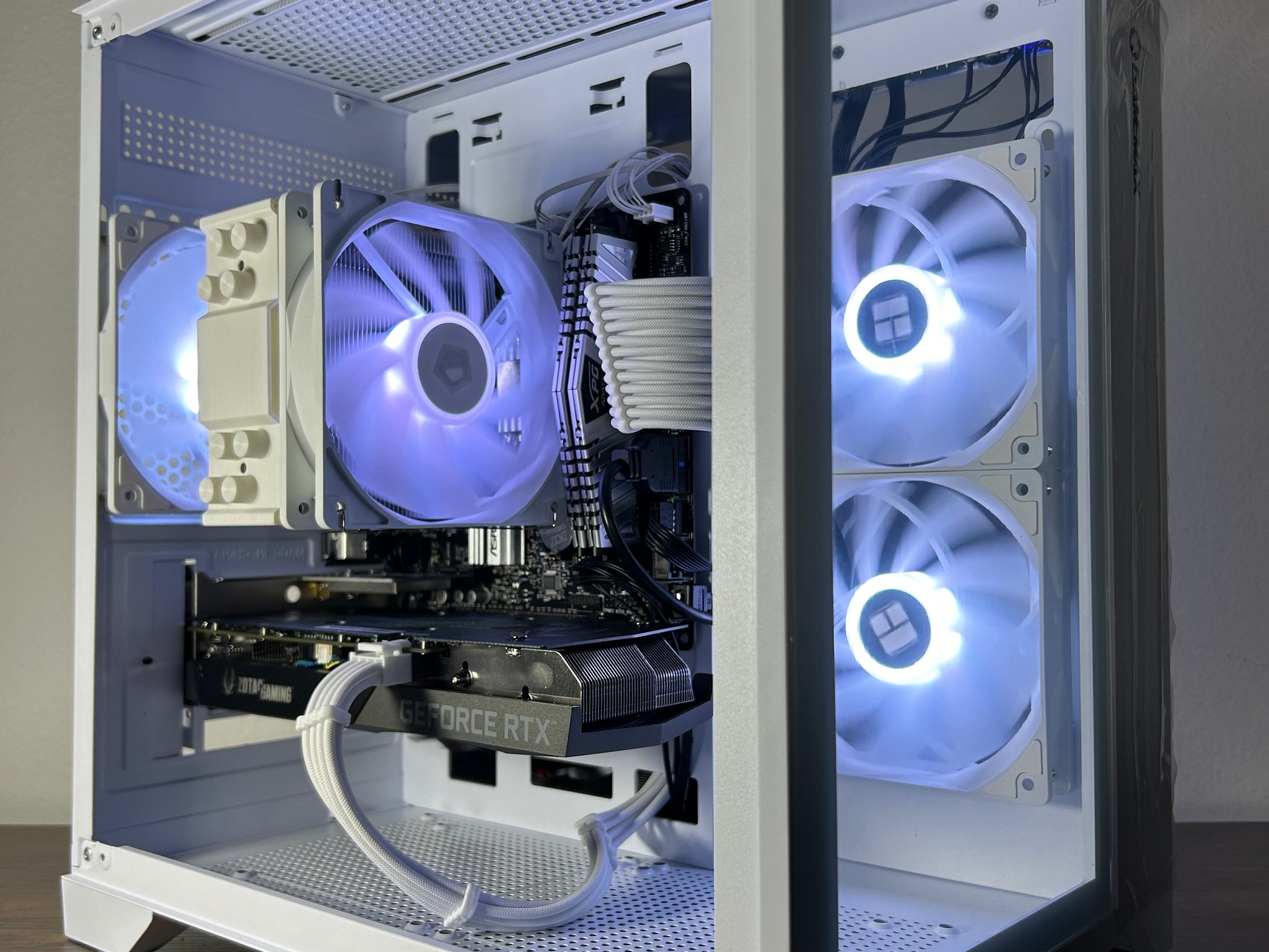 Beast White Gaming PC (RTX 3060, i7)