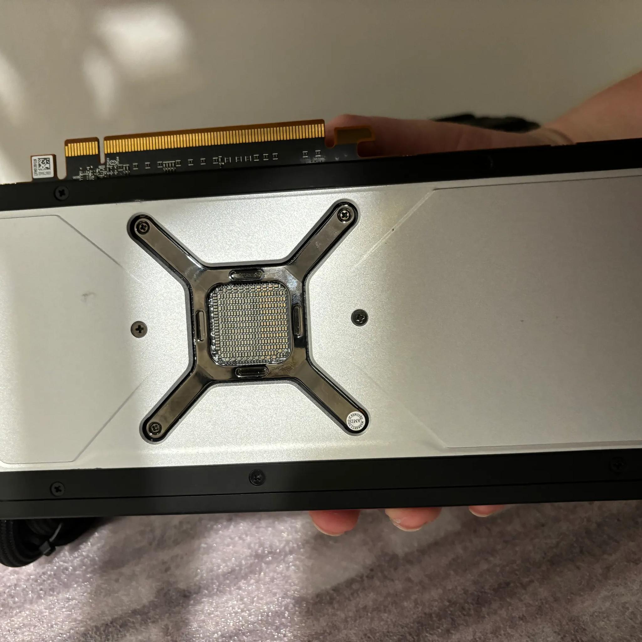 RX 6900 XT (AIO)