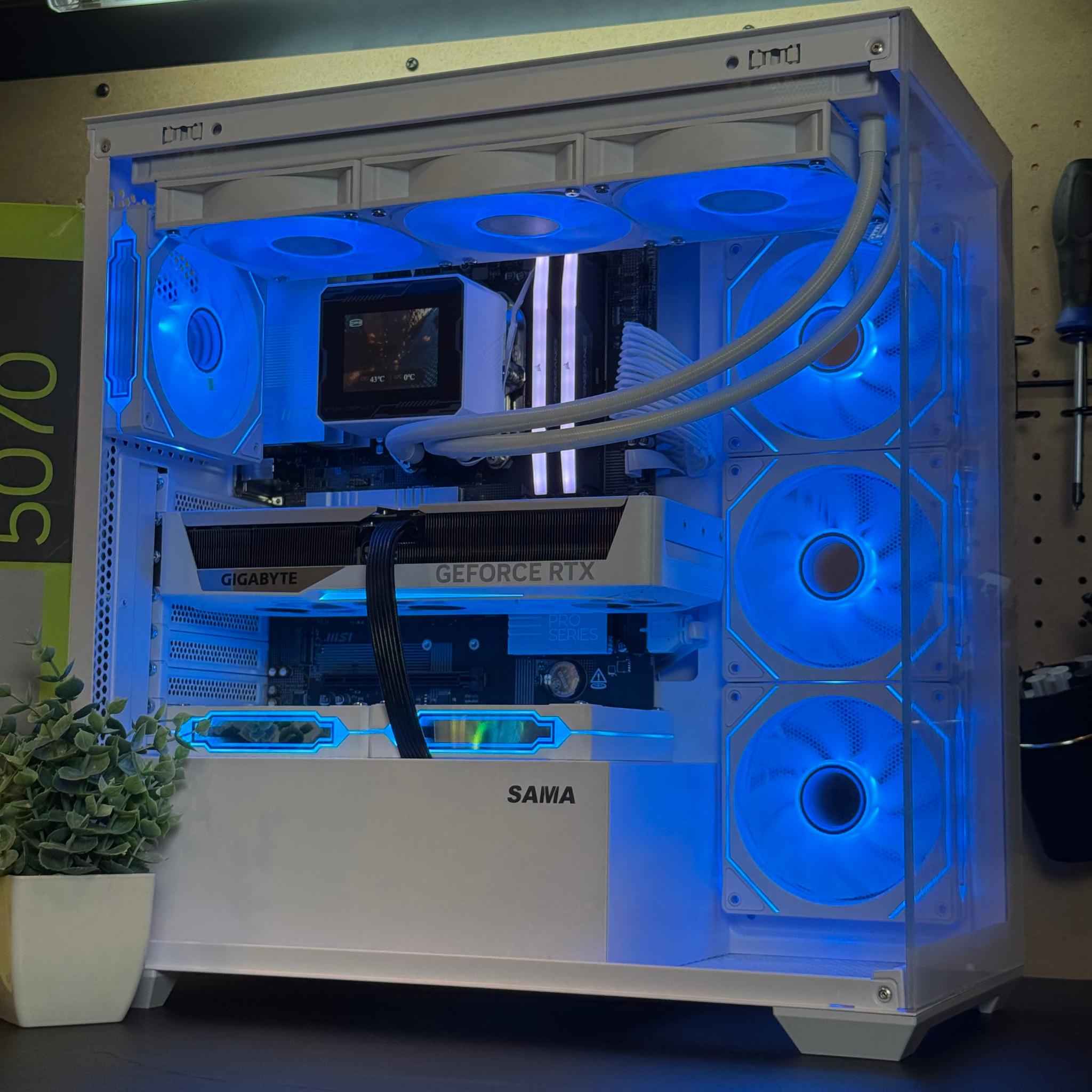 ❄️ WHITEOUT All White Gaming PC | RTX 5070 | Ryzen 7 7700 | 32GB DRR5 RAM | 1TB | Windows 11