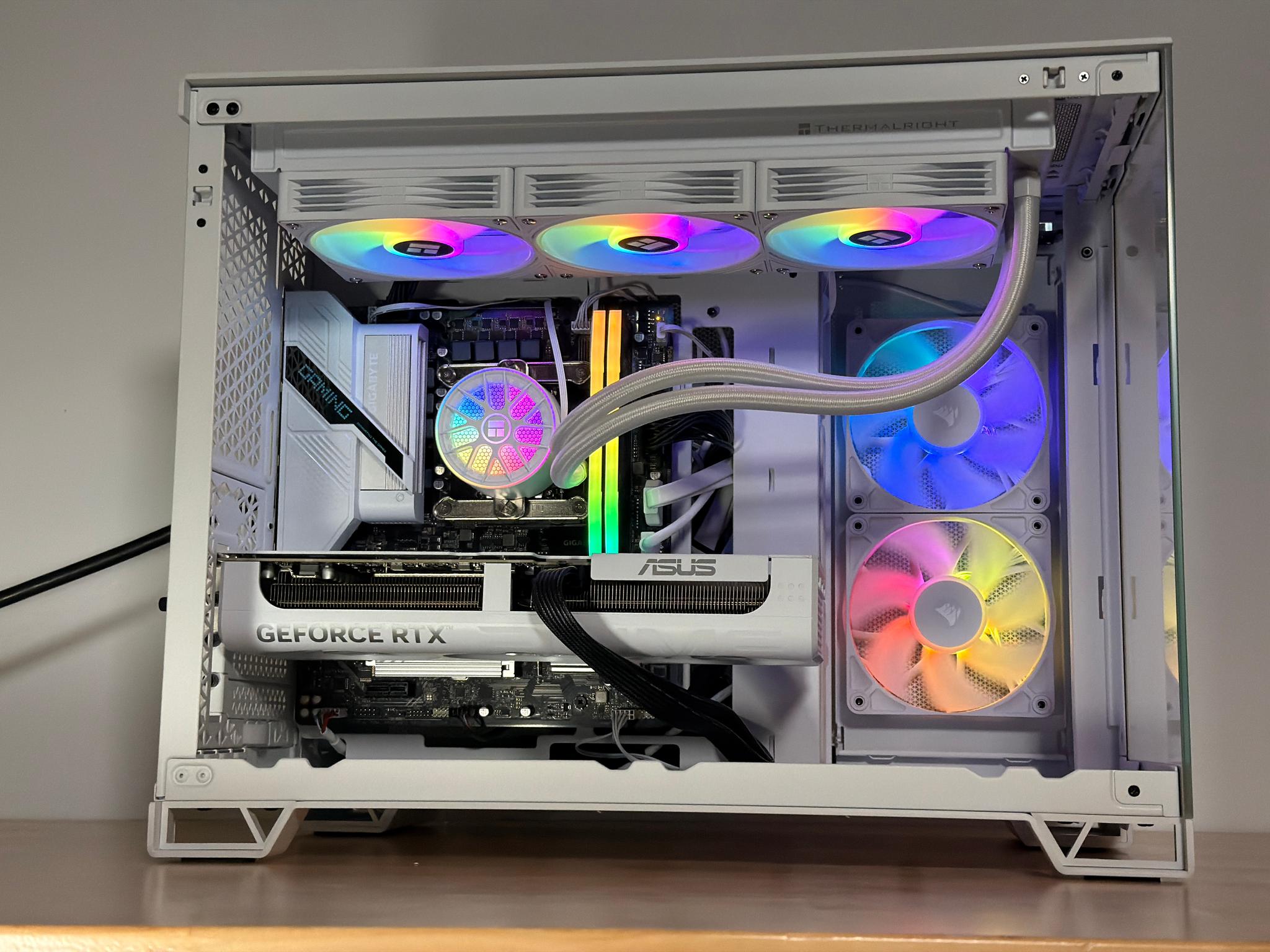 RTX 5070 Intel Core Ultra 7 265k Gaming PC