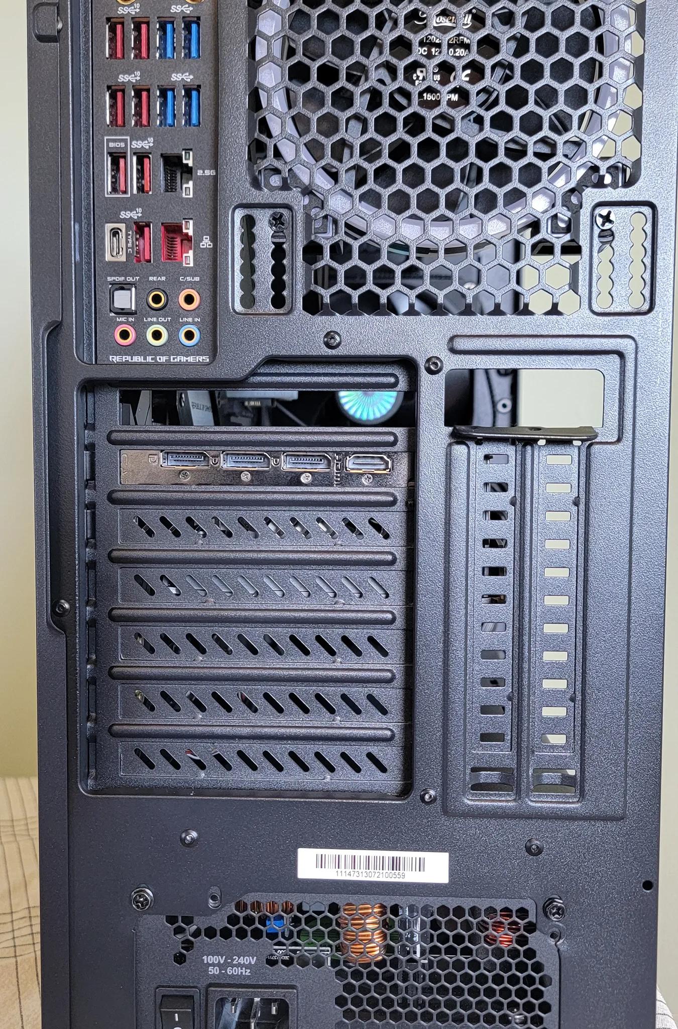 ASUS ROG X570 Crosshair VIII Hero AMD Ryzen 7 5800X Sapphire ToxicRX6900XT 16GB