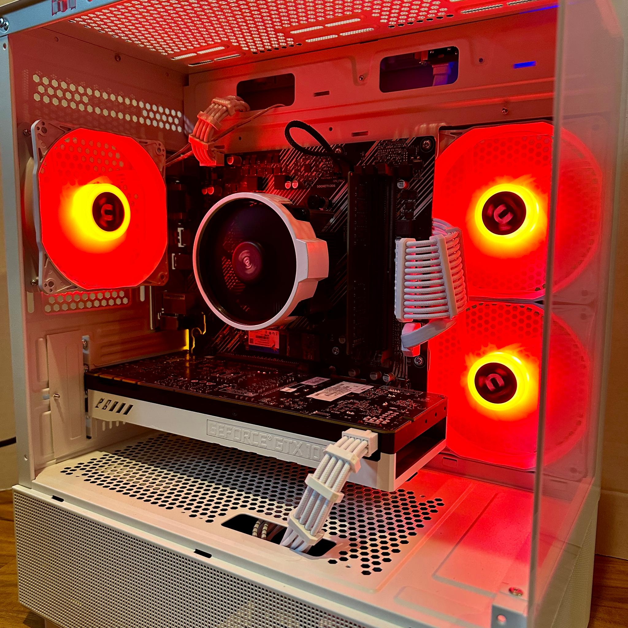 GTX 1070 | Ryzen 5 2600x | 16GB DDR4 | 1.12TB | Win 11 | Office