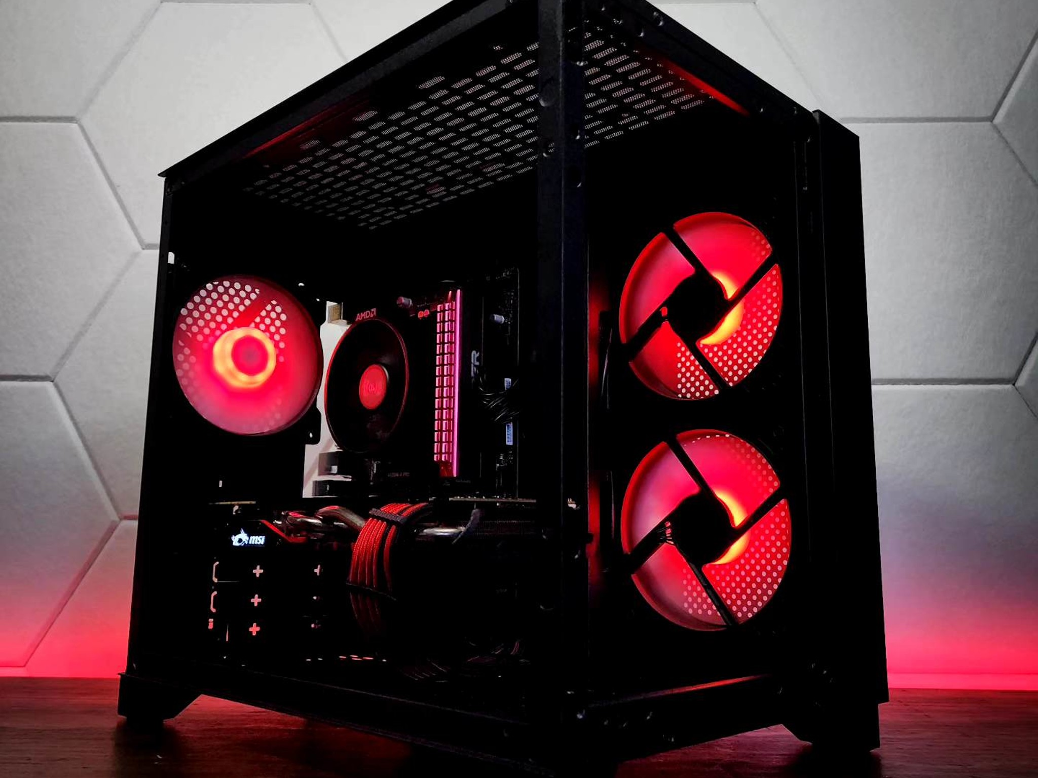 ❤️🖤❤️ MSi GTX 970 4GB // AMD Ryzen 5 1600AF // Patriot Viper 8GB 3000MHz // Crucial 480GB SSD