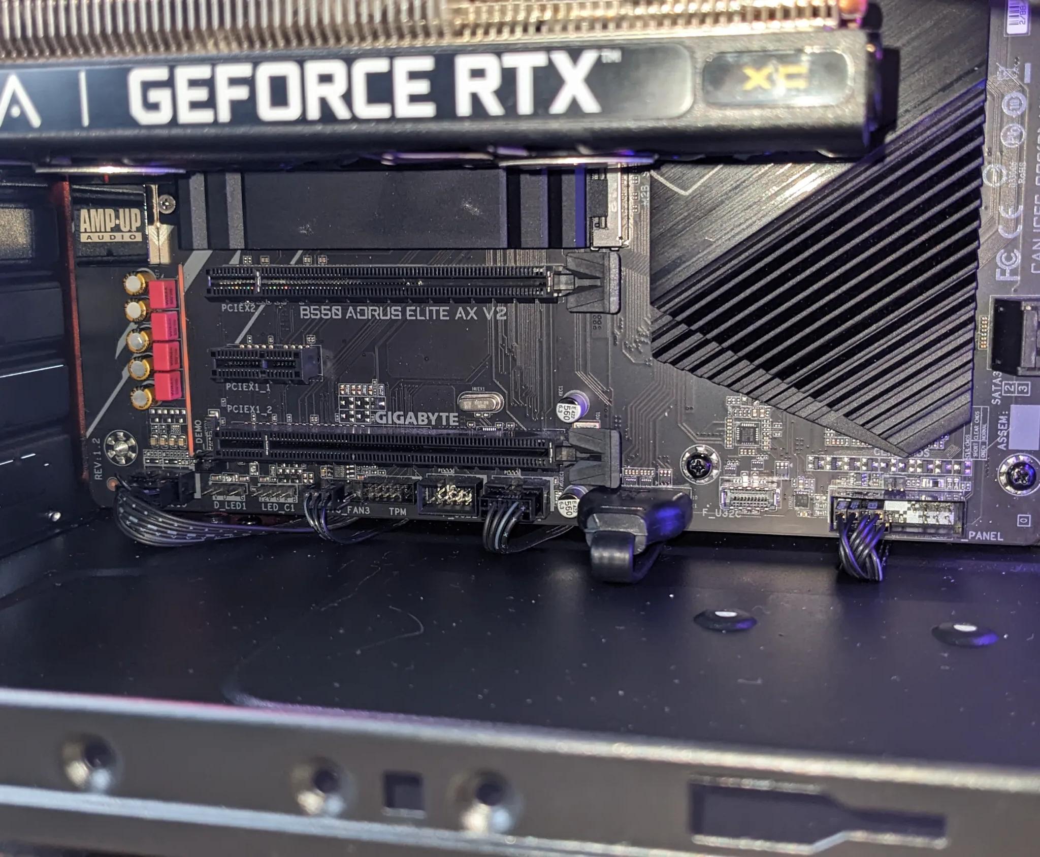 RTX 3060ti, Ryzen 5 5600, 2x8GB 3600mhz, 1TB Gen 4 NVMe