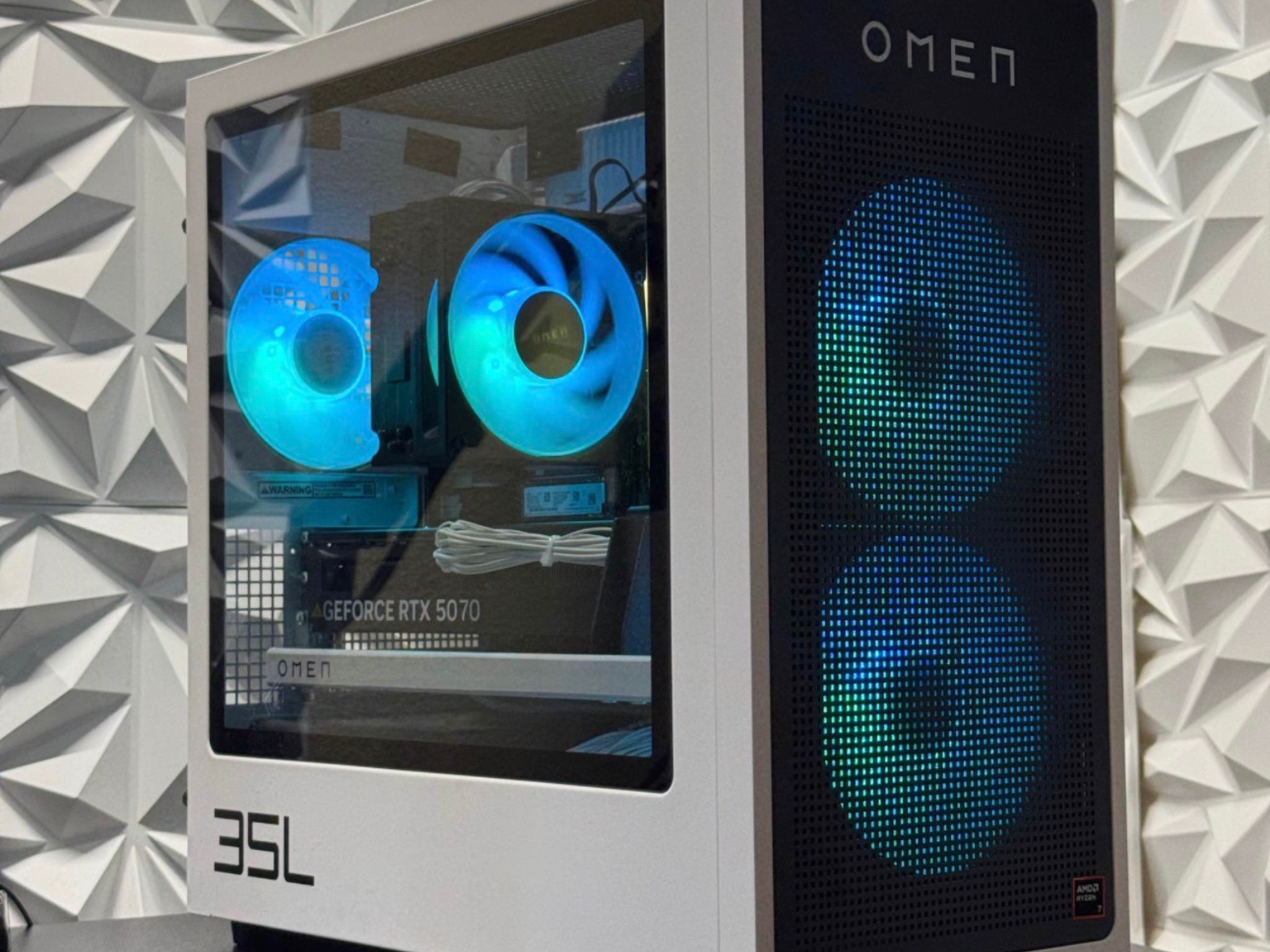 Rtx 5070 / Ryzen 7 8700F / 16GB DDR5 / 1TB SSD / Gaming pc / Streaming pc / Fortnite / Warzone