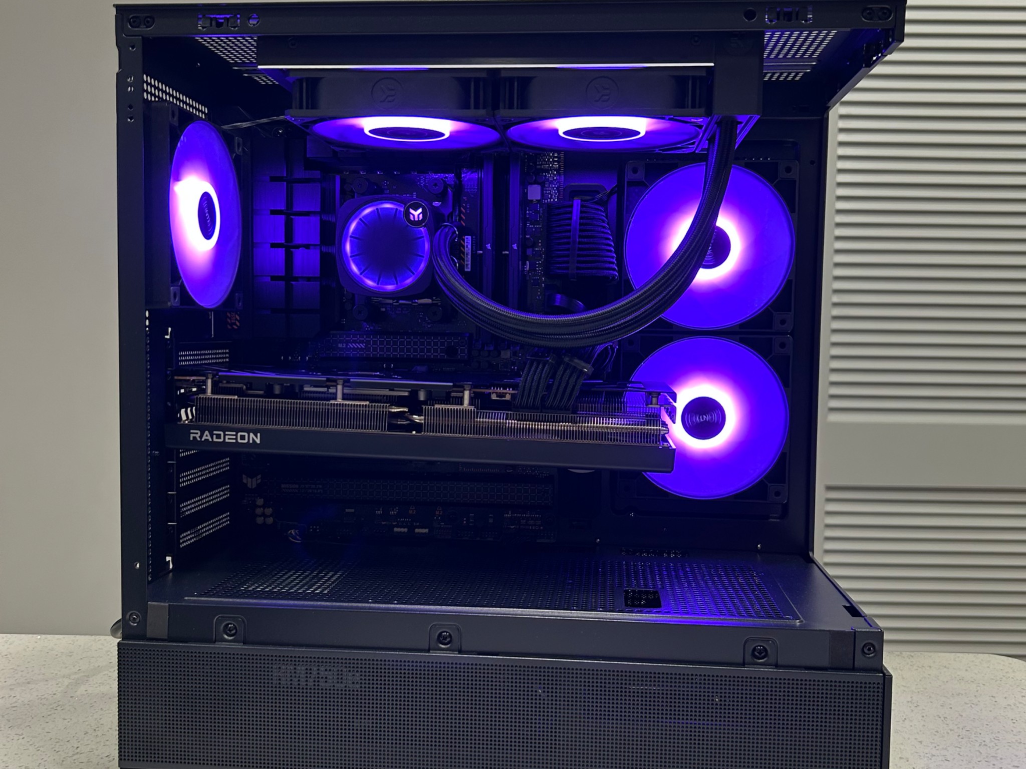 BEAST GAMING PC 1440p | RYZEN 5 7600 | RX 7800XT 16GB | 32GB DDR5 RAM | 1TB NVMe M.2