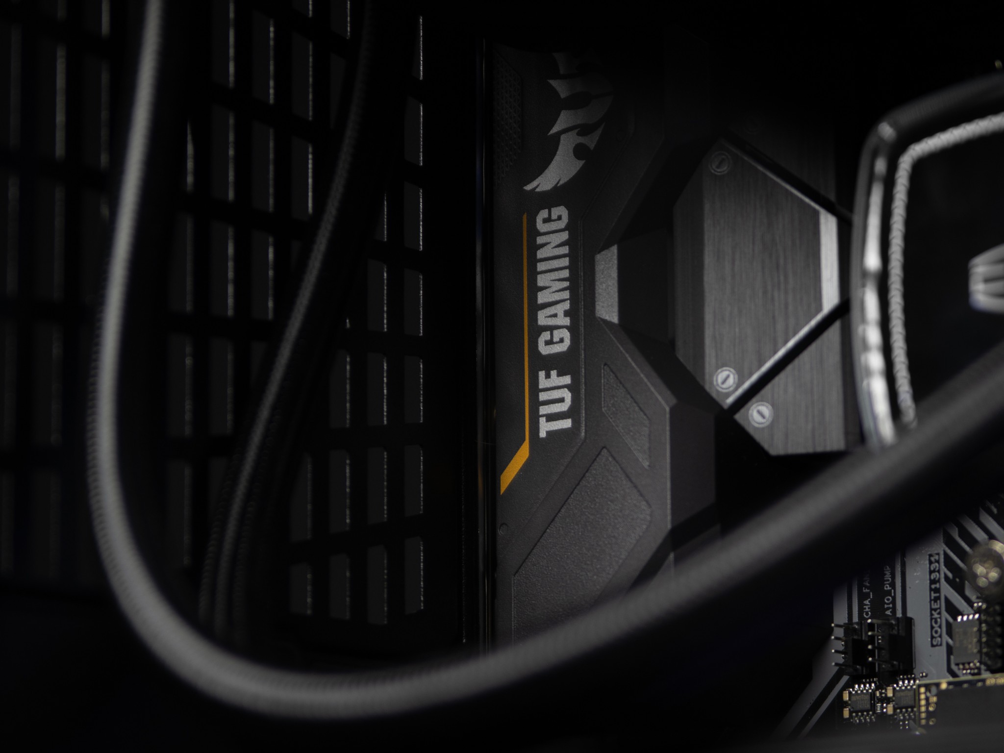 “Deuxdarc” RX 7700XT Ryzen 7 32GB Windows 11 2TB Workstation Gaming PC