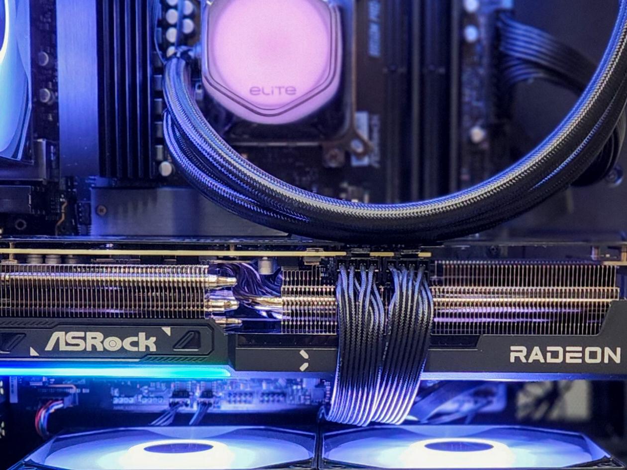 RX 9070 XT | Ryzen 7 7800X3D | 2TB SSD | 32GB DDR5 | Custom Gaming/Streaming PC