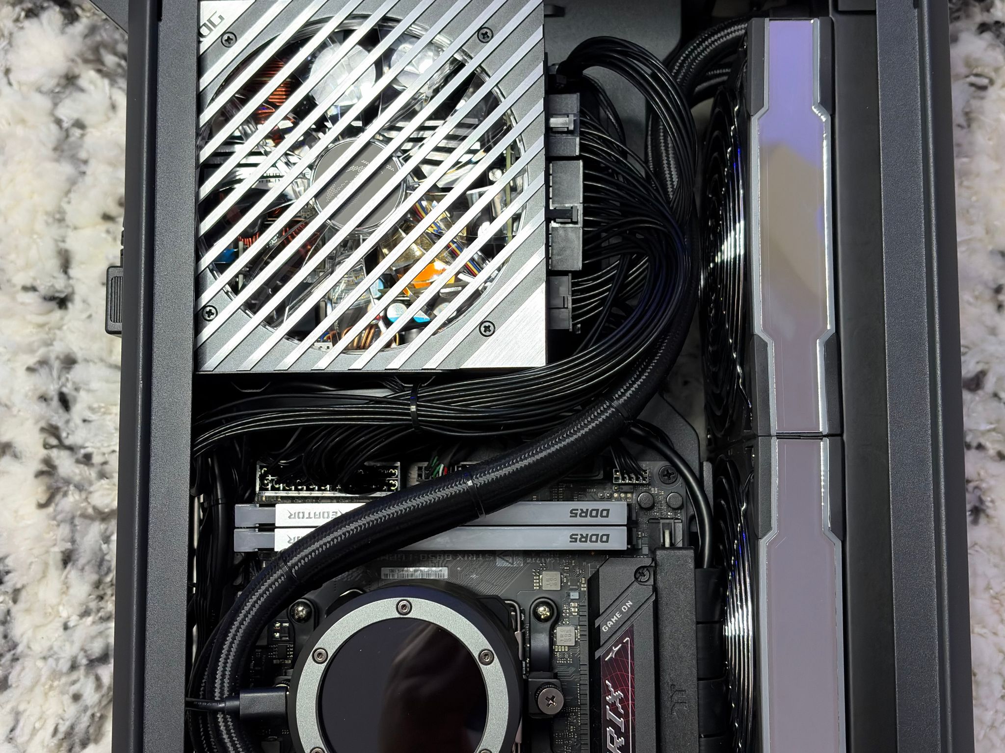 GeForce RTX 5080 Custom Gaming PC - Ryzen 7 9800X3D, 32GB RAM