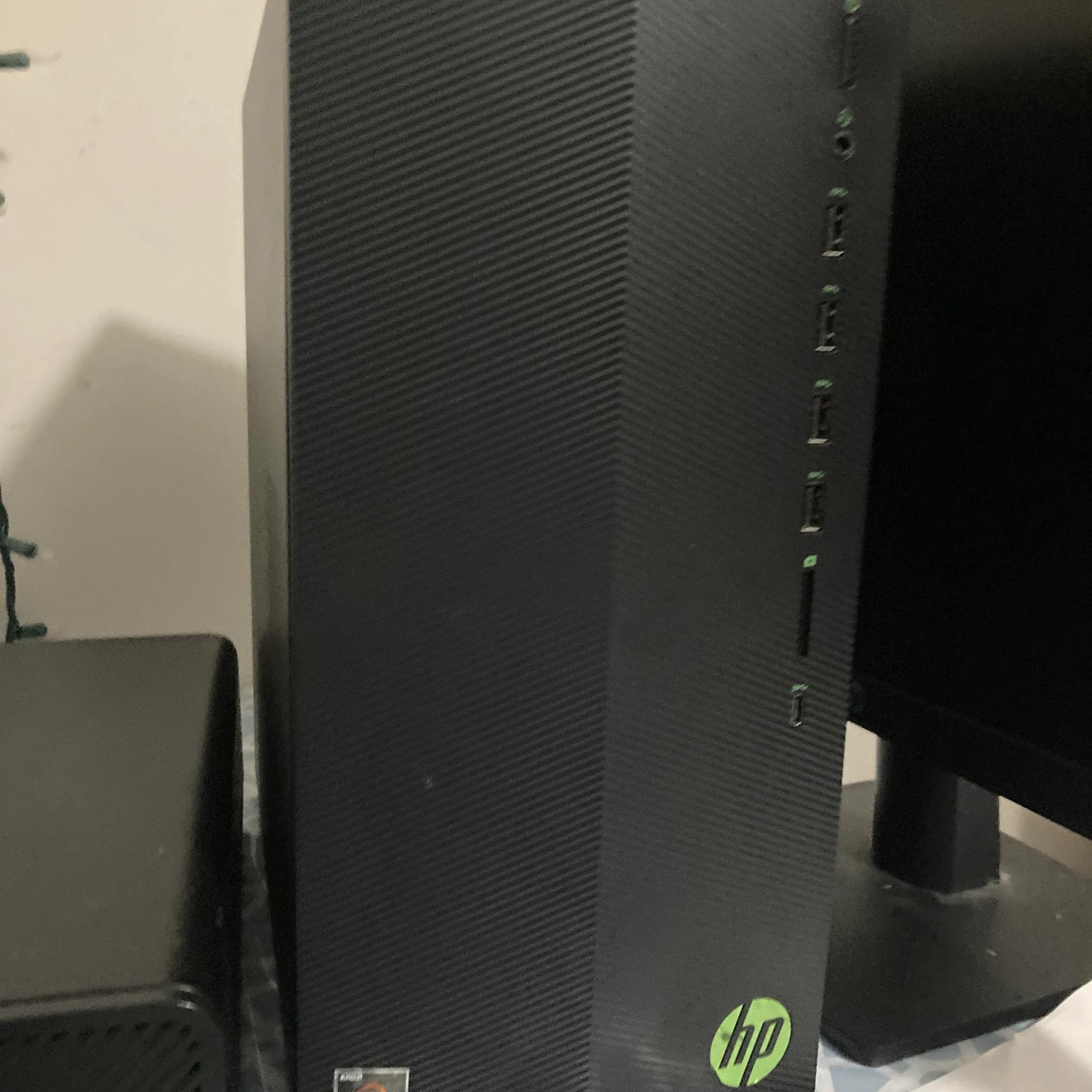 HP pavillion Gaming pc  Comes with  A  for free (NOT IN THE PC)rx 6400 + ryzen 5 2400G bundle