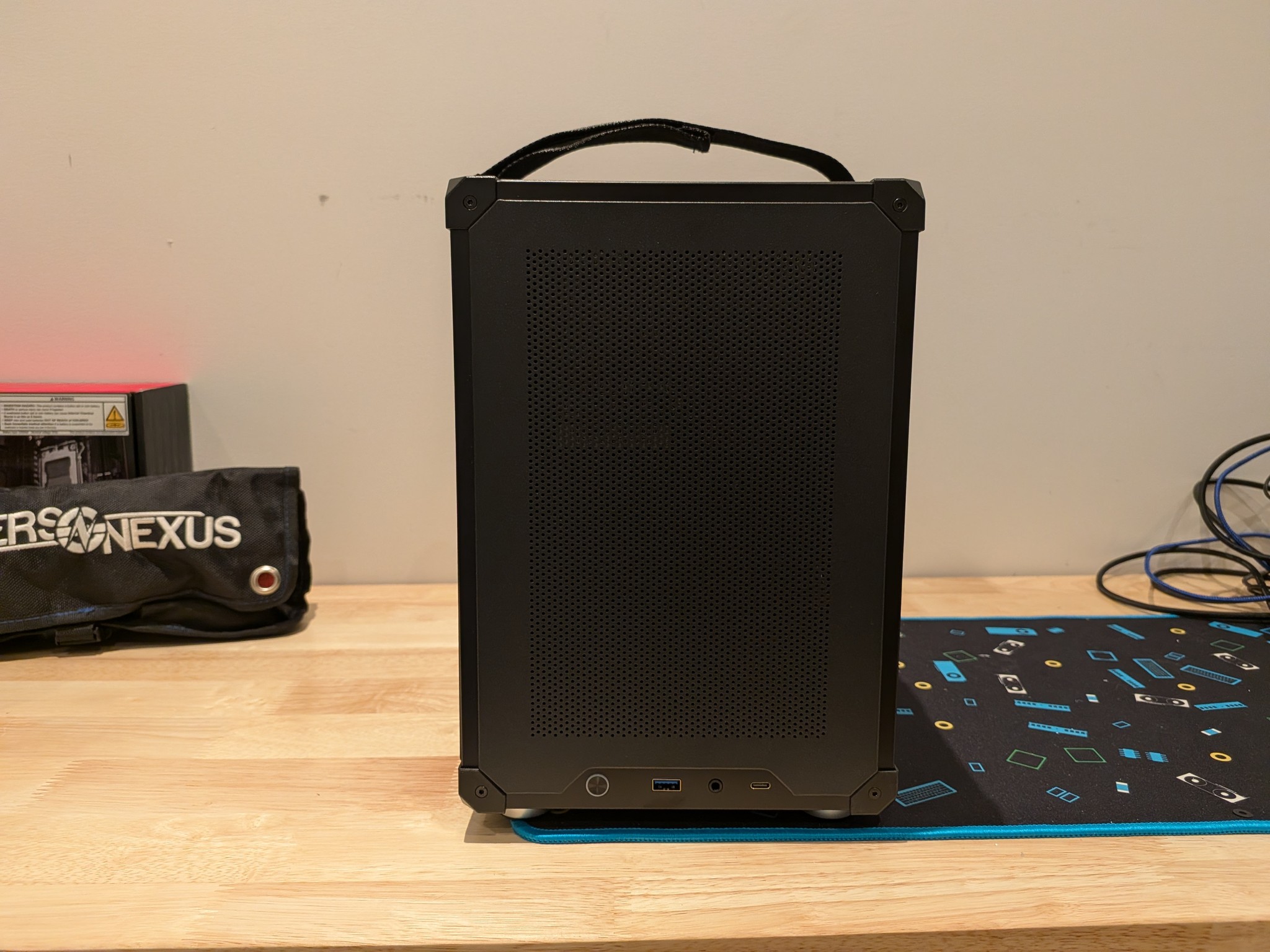 1080p Budget Blackout - RTX 3050, Ryzen 5 5500, 32 GB DDR4 RAM, 1 TB NVME