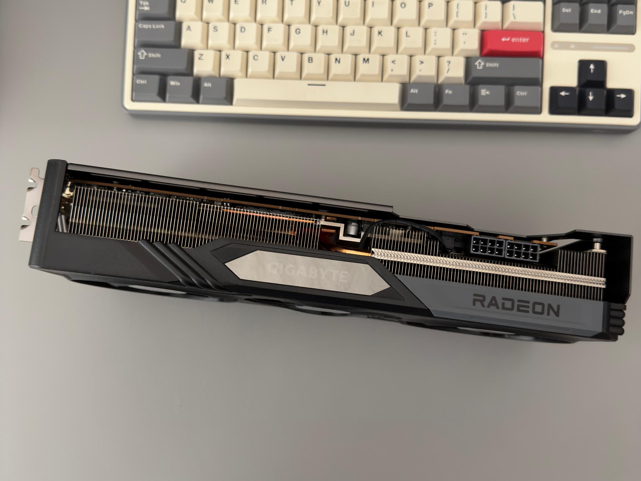 7800 XT GPU