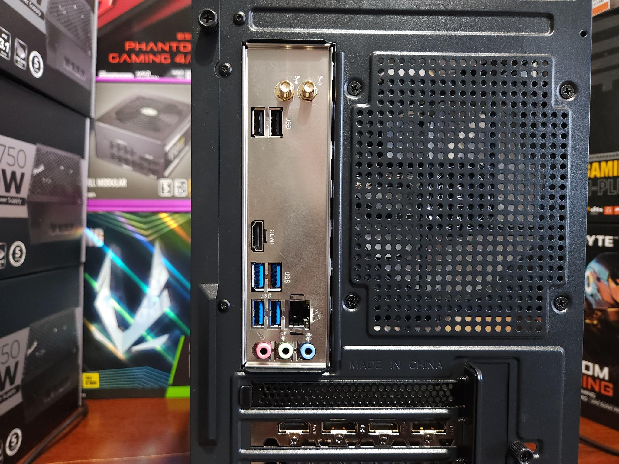 RTX 3070 | Ryzen 7 3700X | 32GB DDR4 RAM 3200 MTs | 1 TB NVME SSD | WIFI & BT