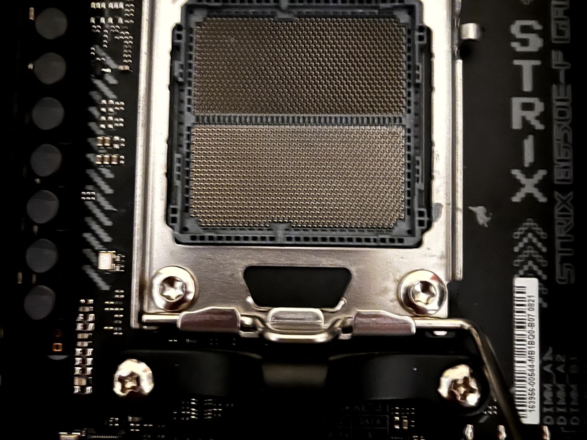 🔥Ryzen 7 9800X3D🔥 | 32G @6400 | Asus ROG Strix B650E-F motherboard | 4TB WD Black SN850X