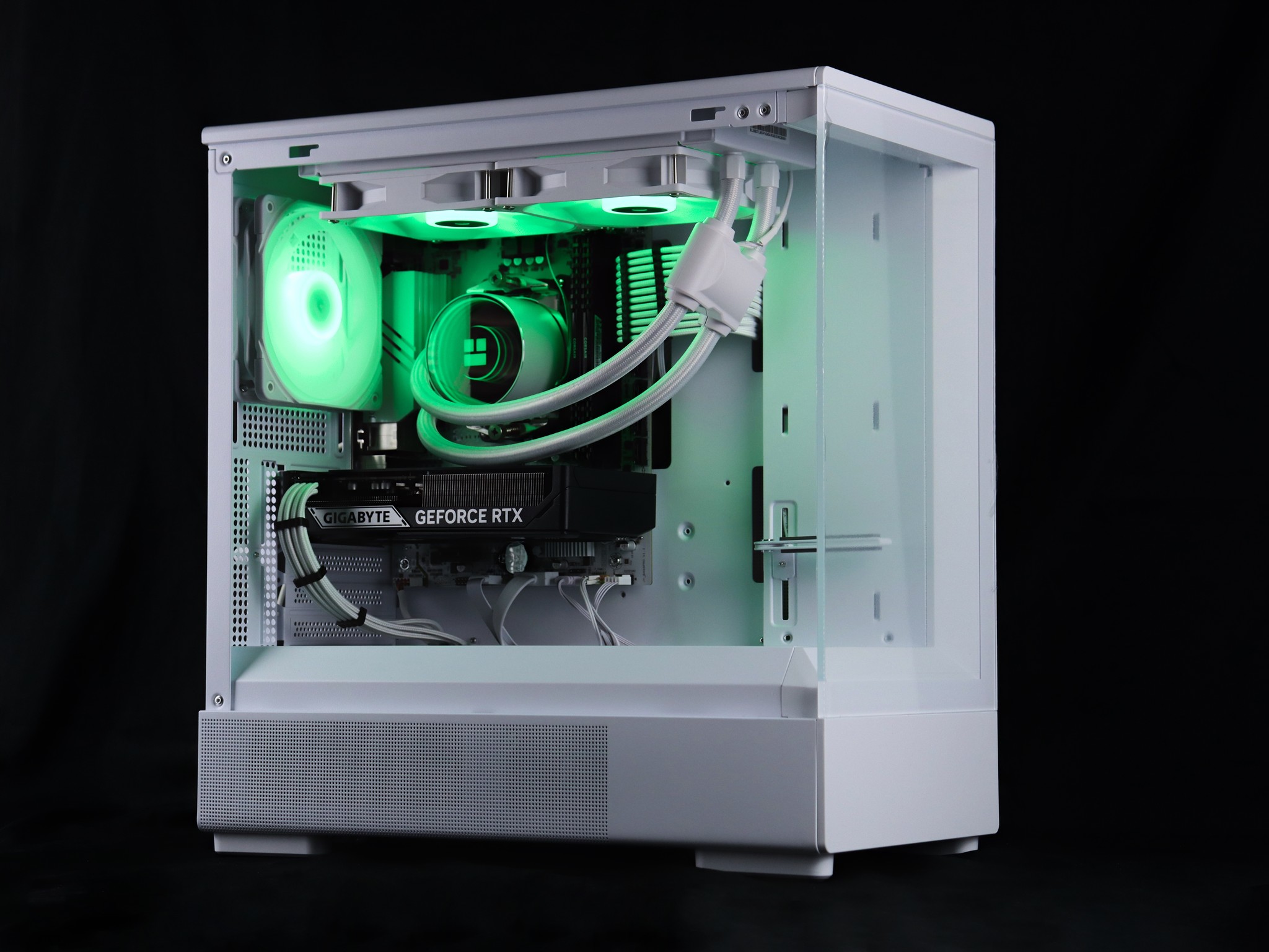 🧊❄️🧊 White Gaming PC – RTX 5060 TI, Ryzen 7 5700X, 32GB RAM, 1TB SSD - WiFi 🧊❄️🧊