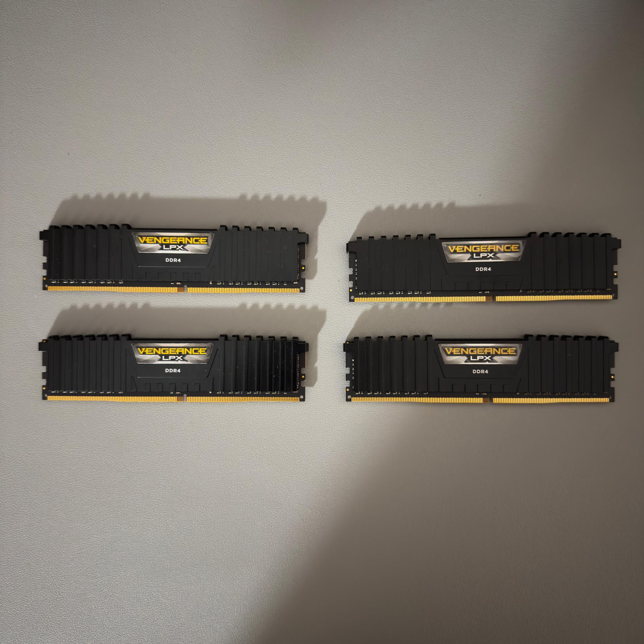 DDR4 RAM